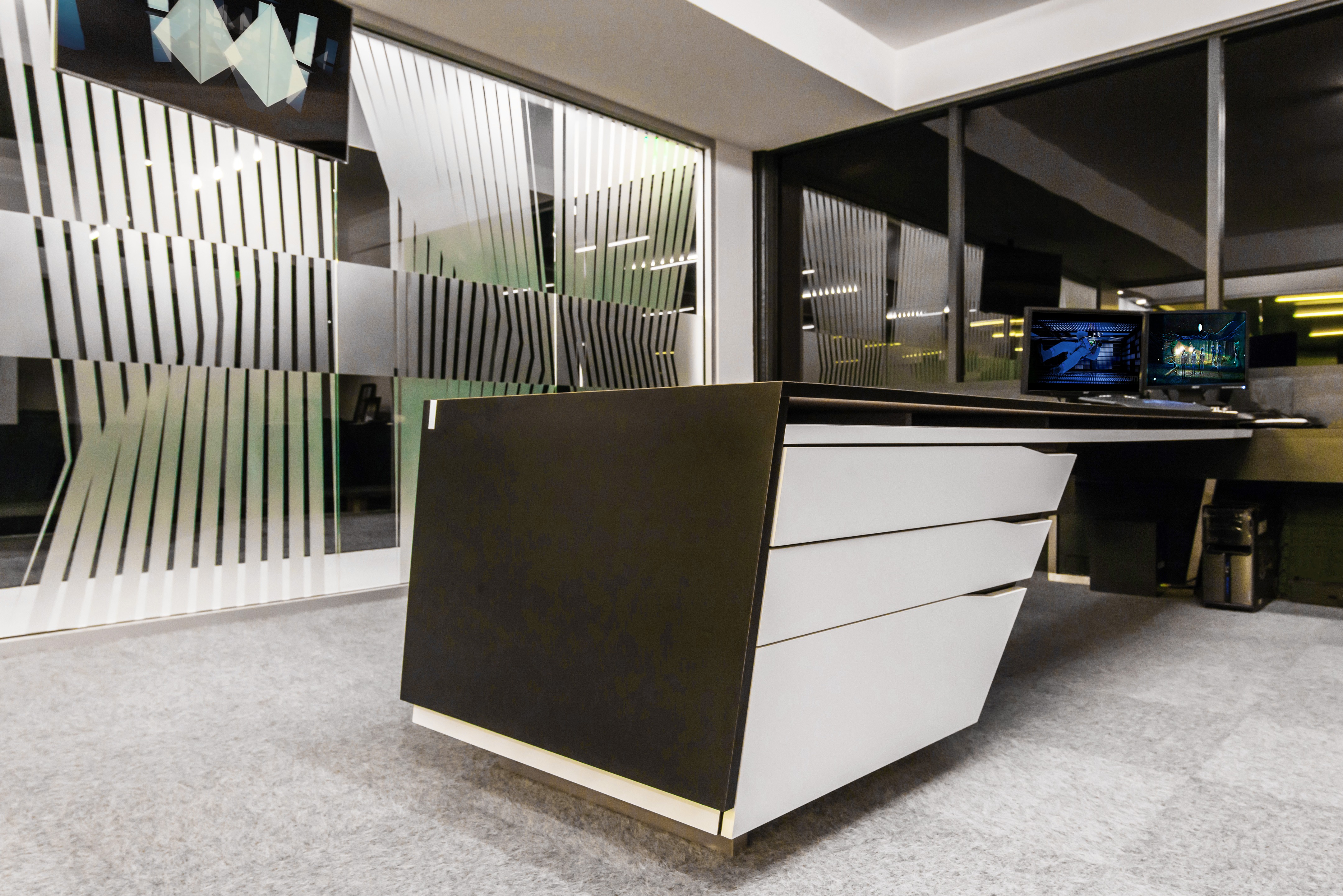 重塑工业遗迹 | Orange County 电子公司办公室设计-10