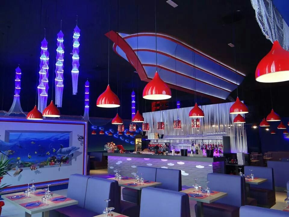 2014 年完成的 LED 照明设计餐厅案例-1