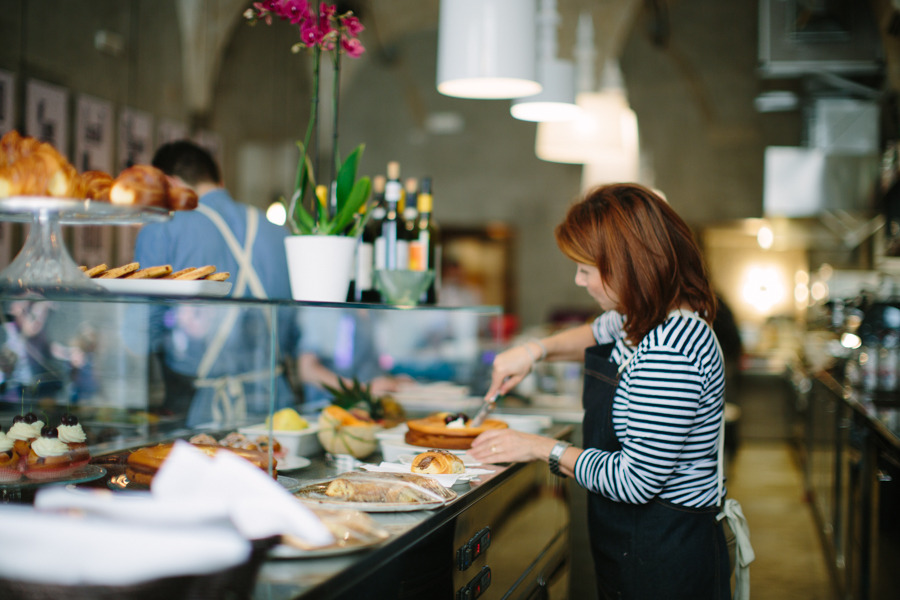 复古韵味与现代设计共融的餐厅空间-38