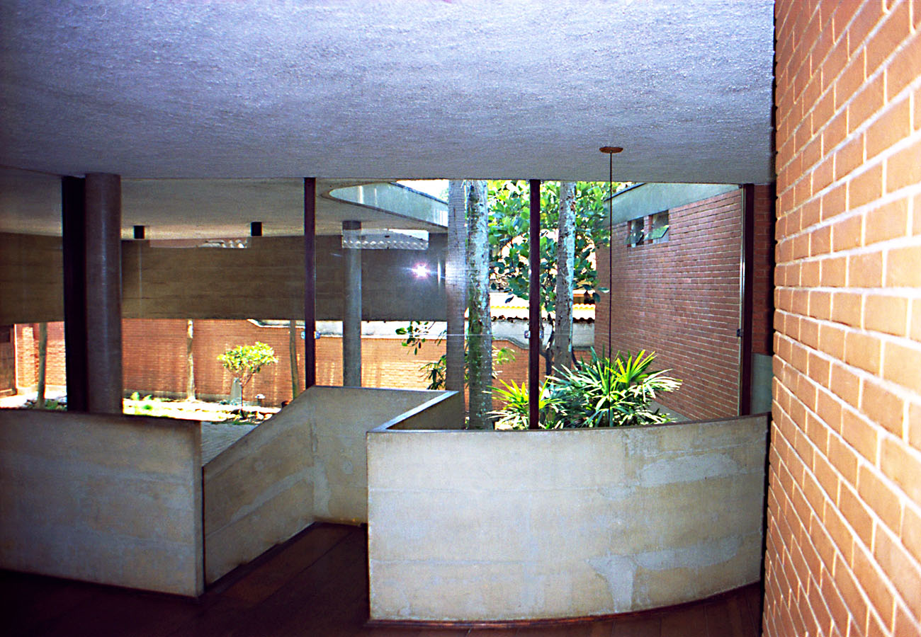 绿意盎然的家庭住宅-40