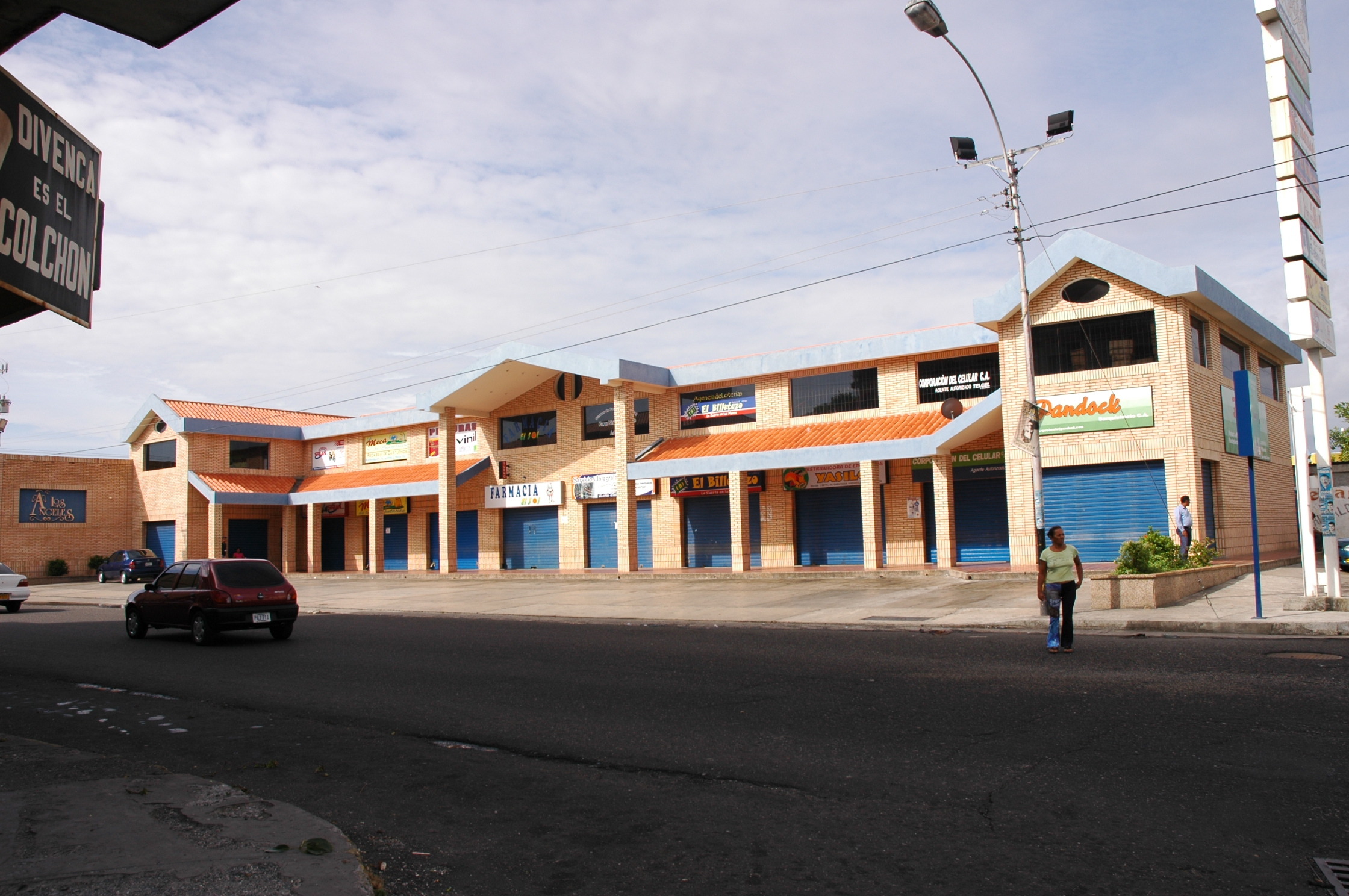 2001 年洛杉矶 CC 购物中心-6