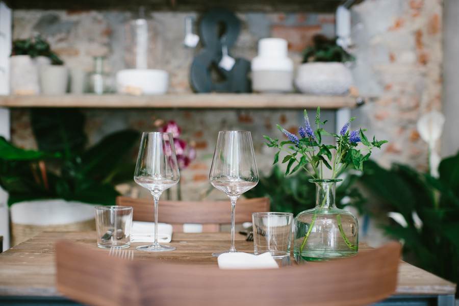 复古韵味与现代设计共融的餐厅空间-31