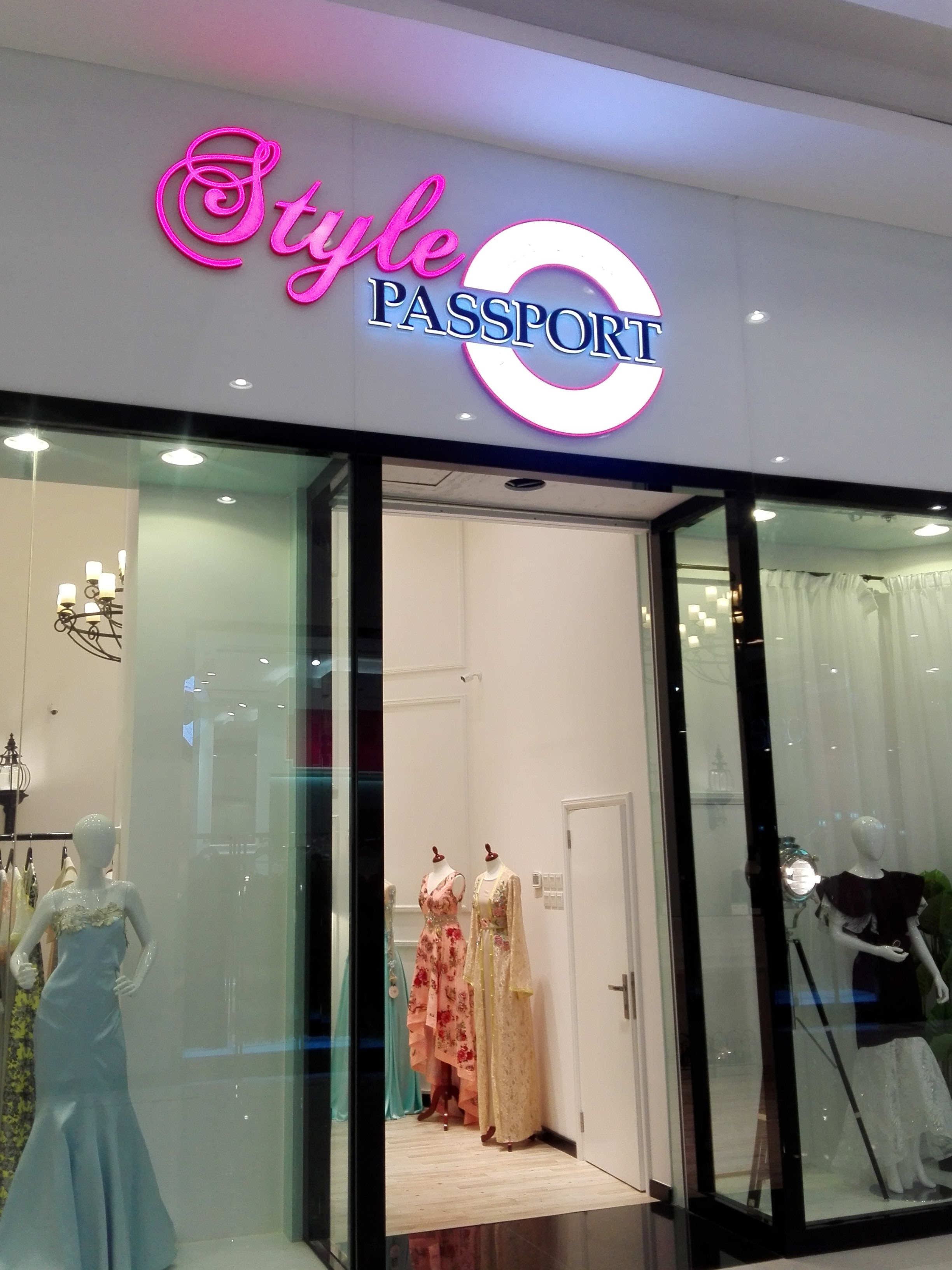 STYLE PASSPORT BOUTIQUE UPGRADE-1