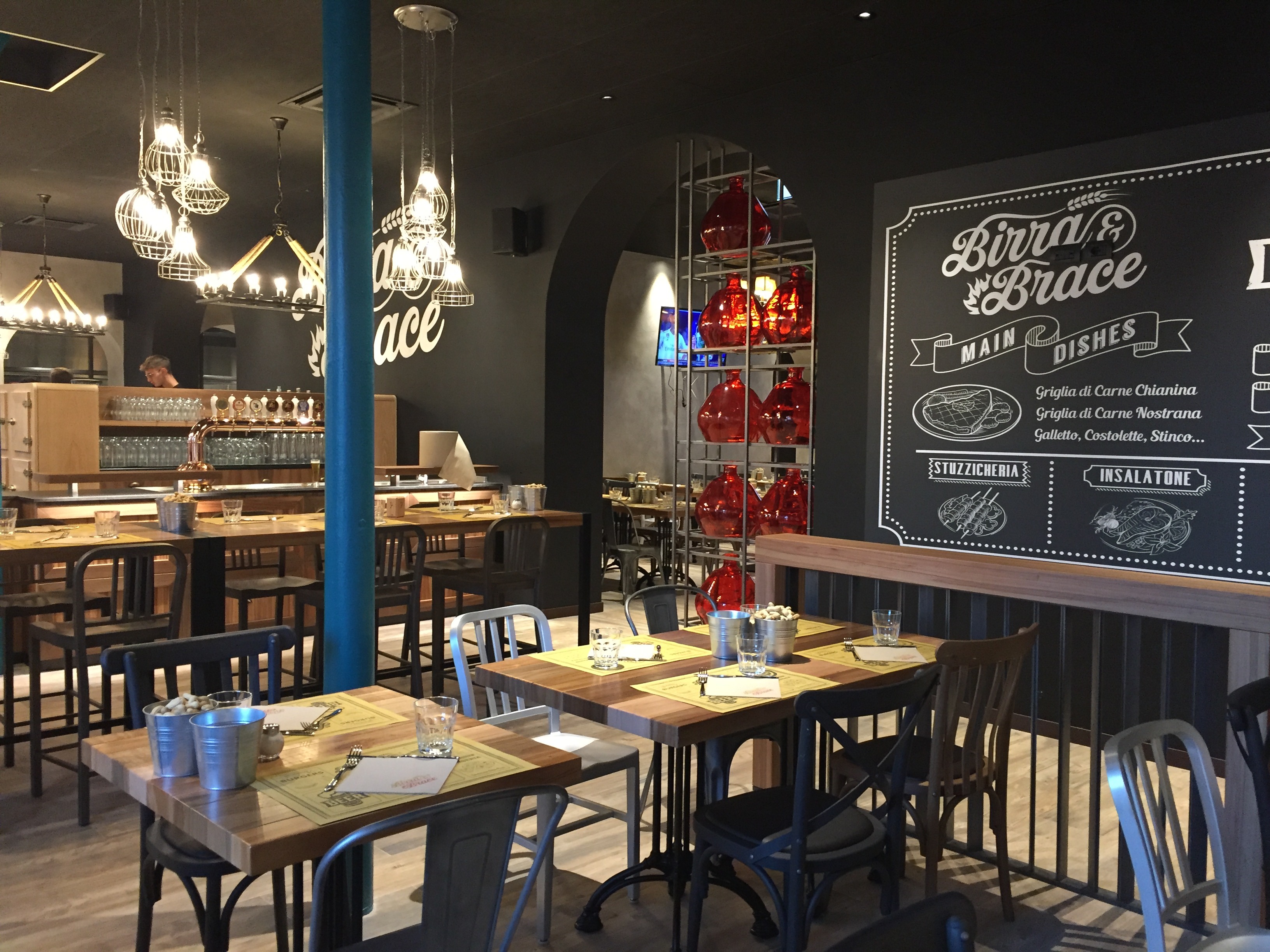 创意细节打造非传统酒馆空间-23