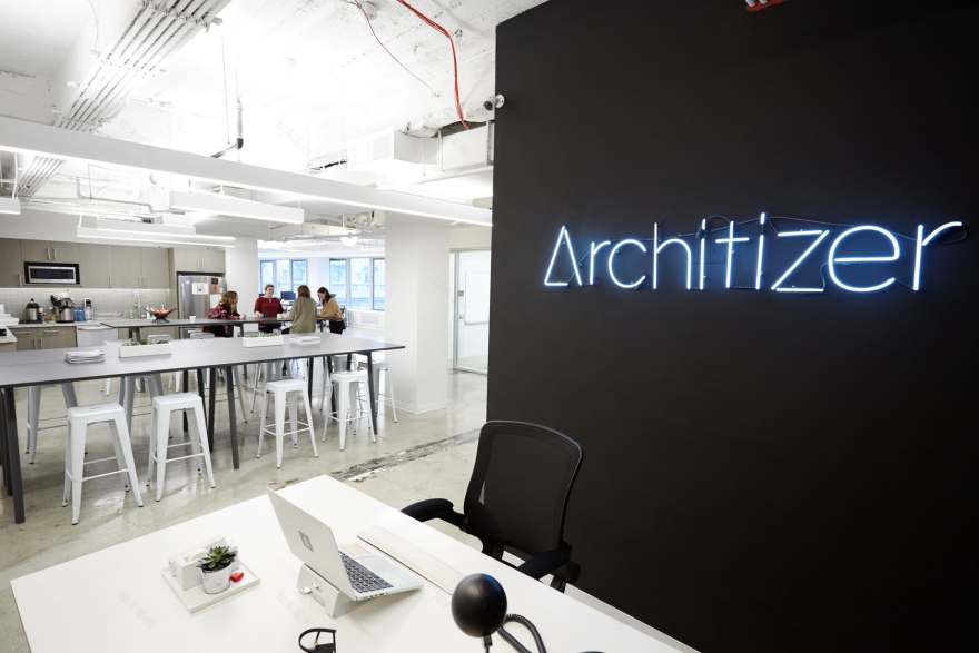 2017 年建成的 ABC 建筑公司市区办公室-1