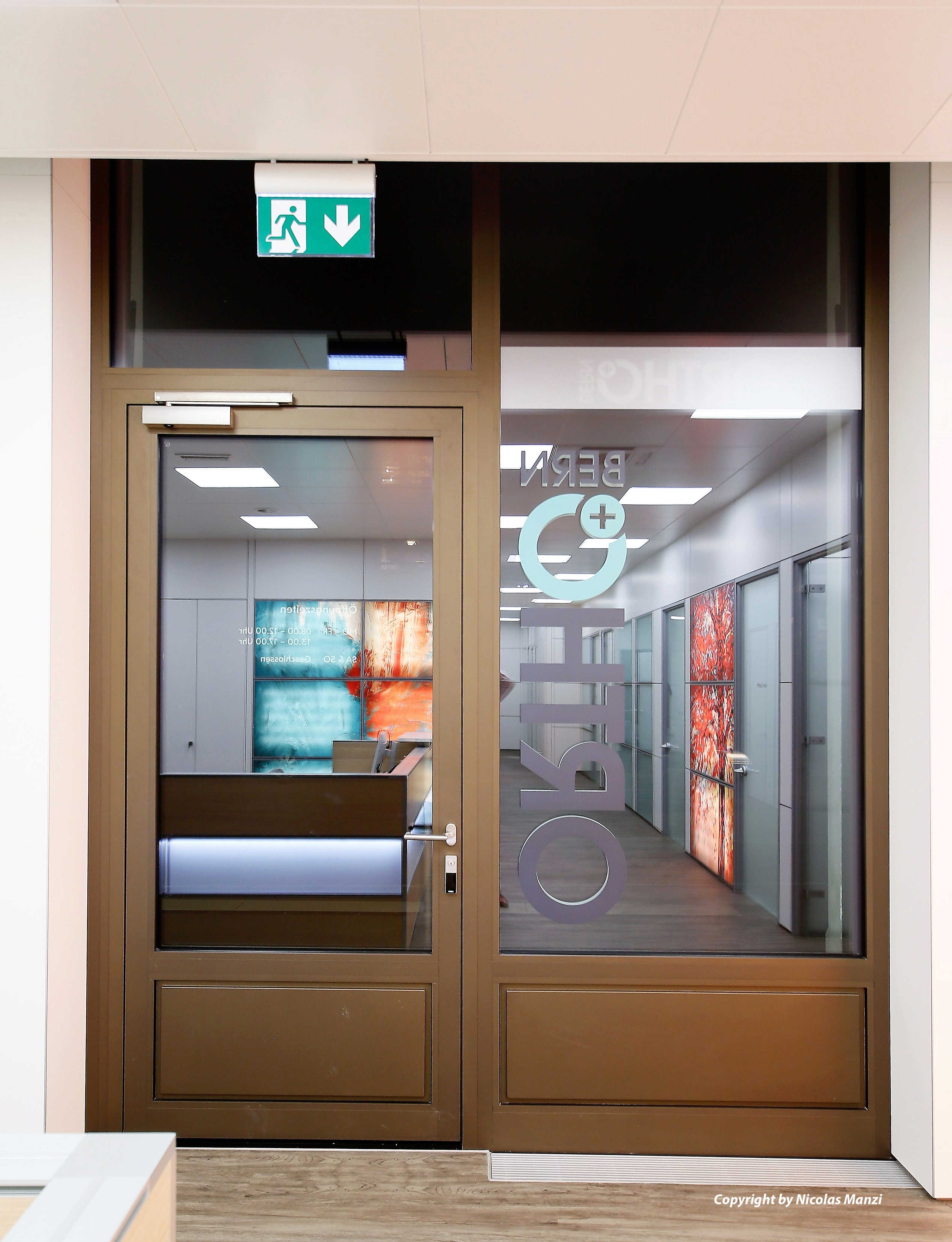 瑞士伯尔尼 Orthoplus 骨科诊所室内设计-17