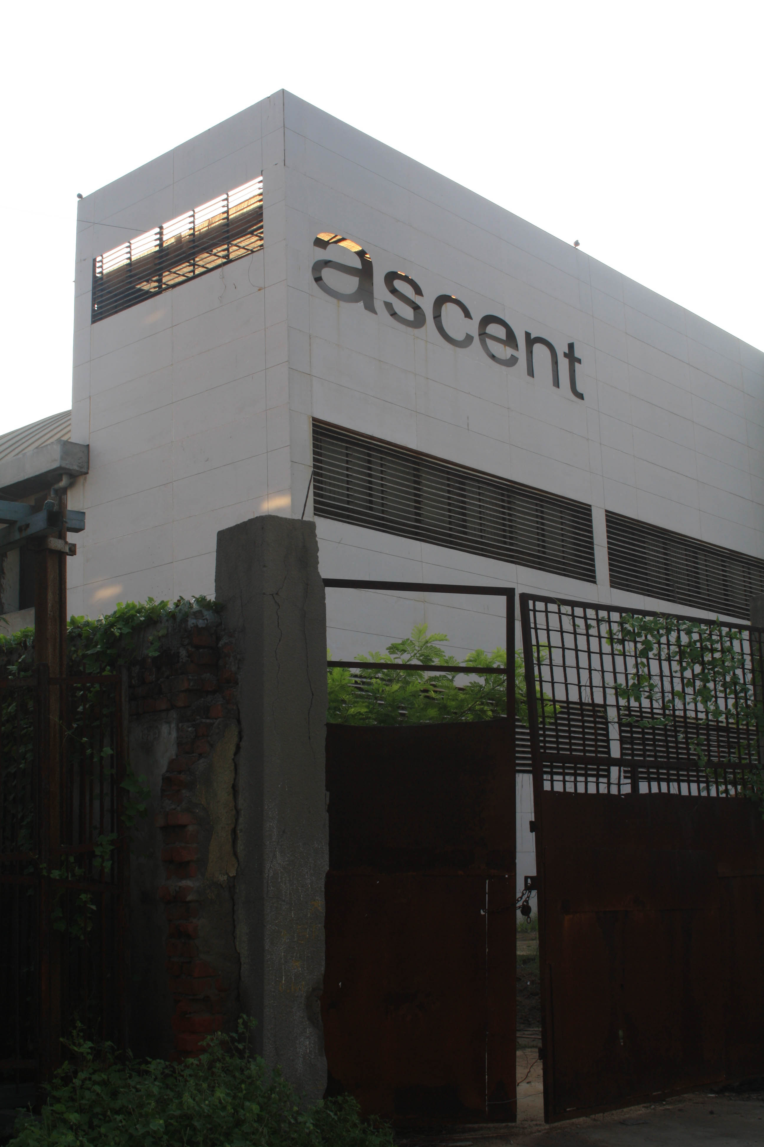 阿姆雷特化学公司现代办公空间-3