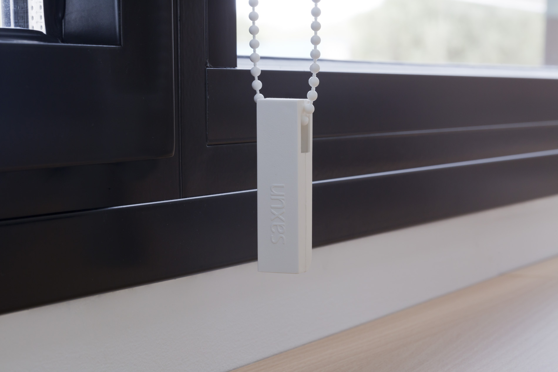 现代西班牙办公室的舒适卷帘设计-5