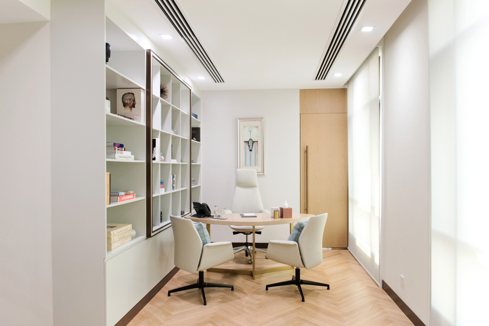 迪拜控股集团高管办公室-1