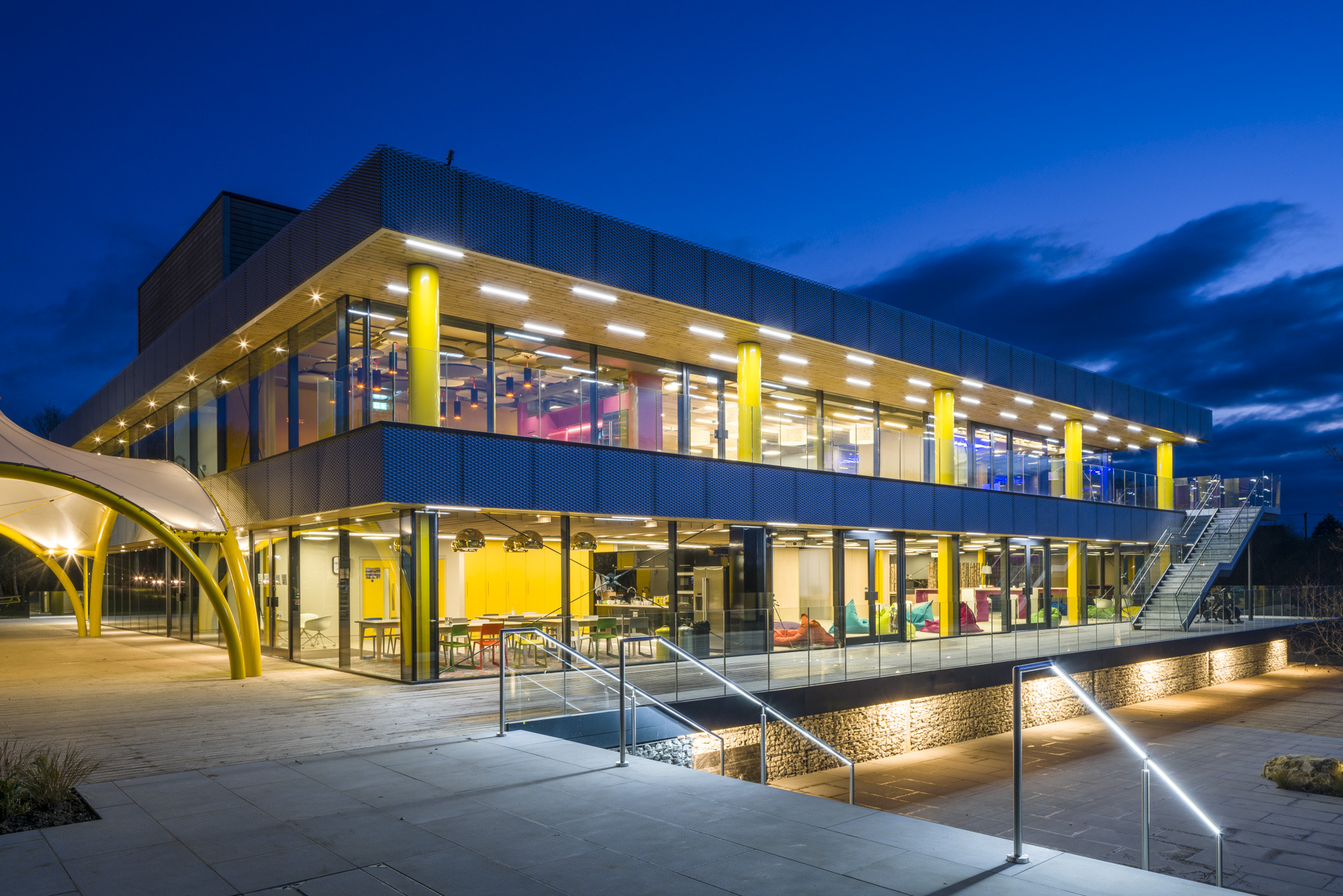 数码时代的工作场所 | 假日额外休息区的“人本”设计-5