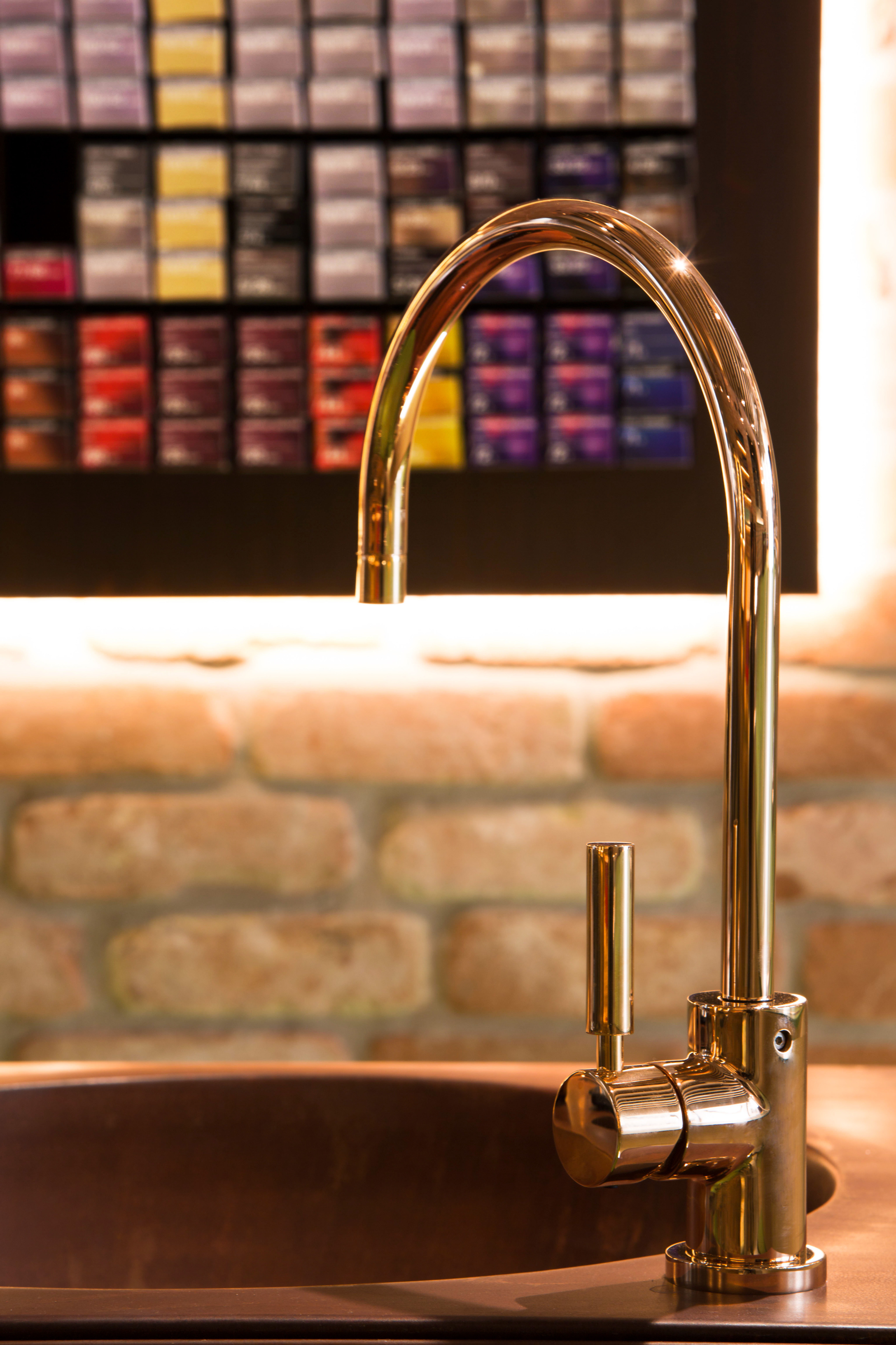 打造五星级酒店内的独特沙龙空间-4