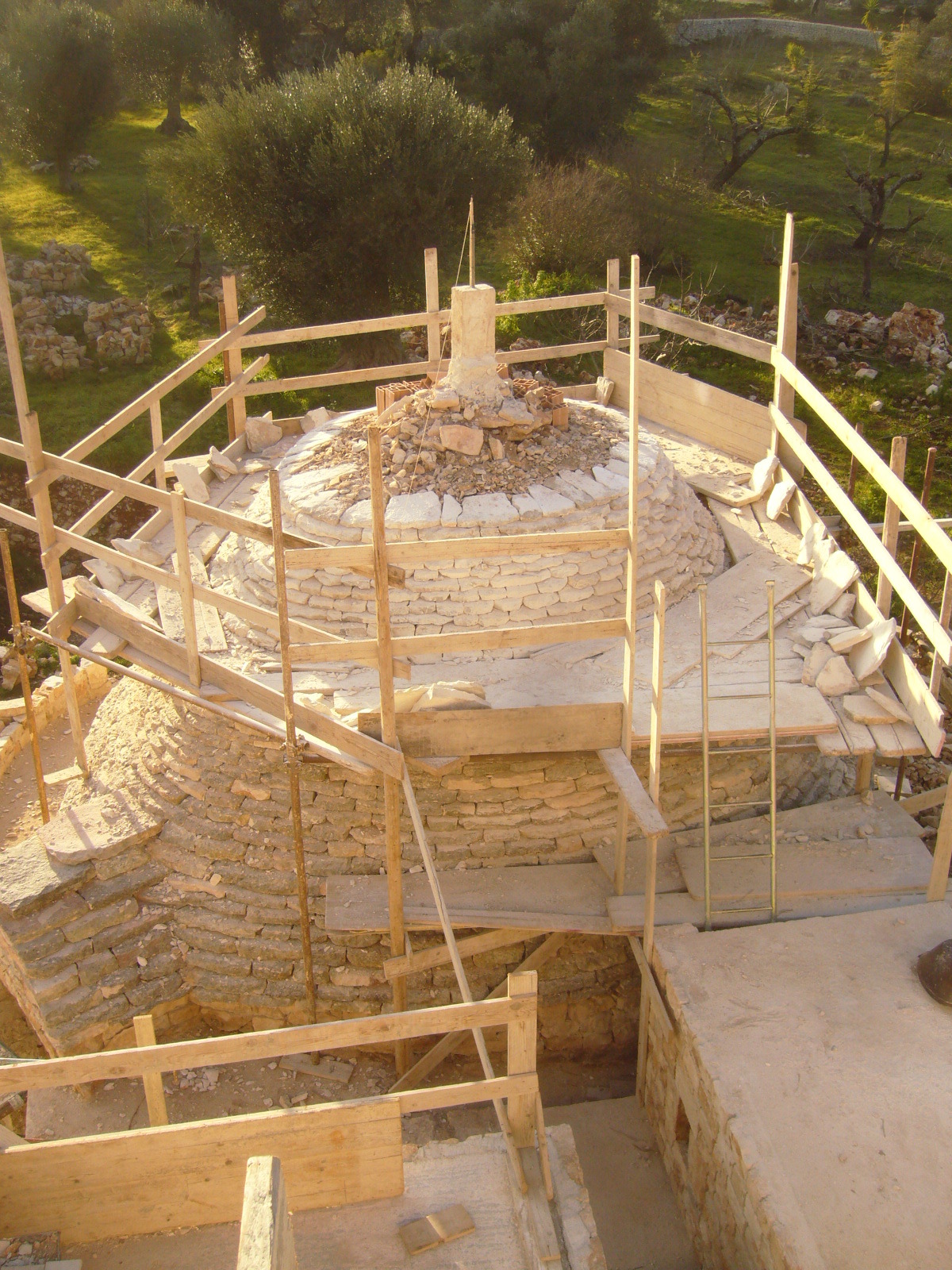 意大利普利亚地区古老农场修复-9