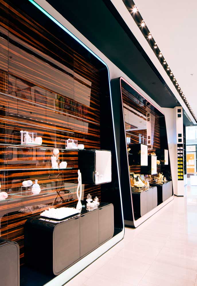 阿布扎比 Patchi 巧克力店 · 创新与奢华的融合-35