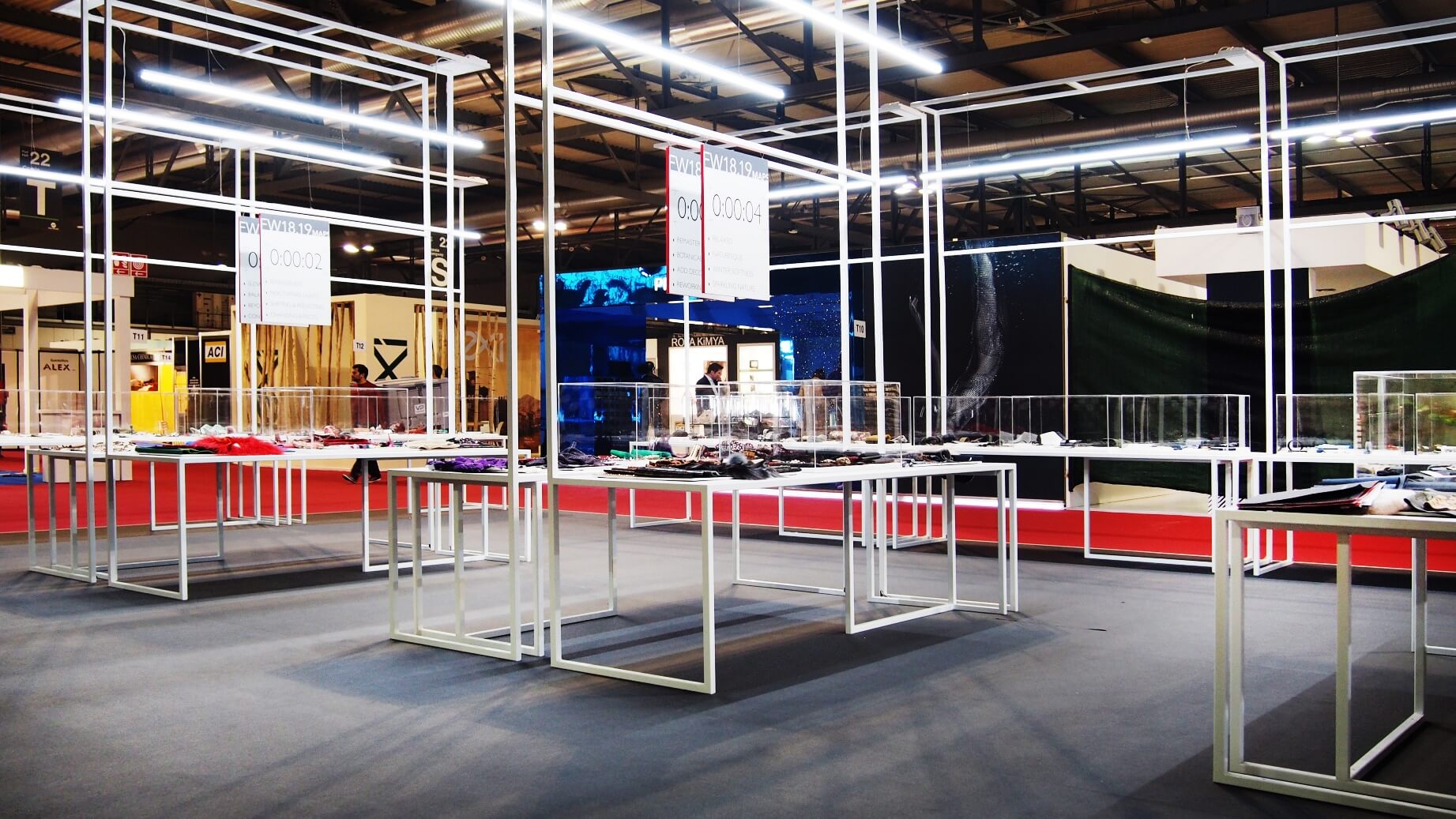 2017 年完成的 LINEAPELLE 展览中心设计-10