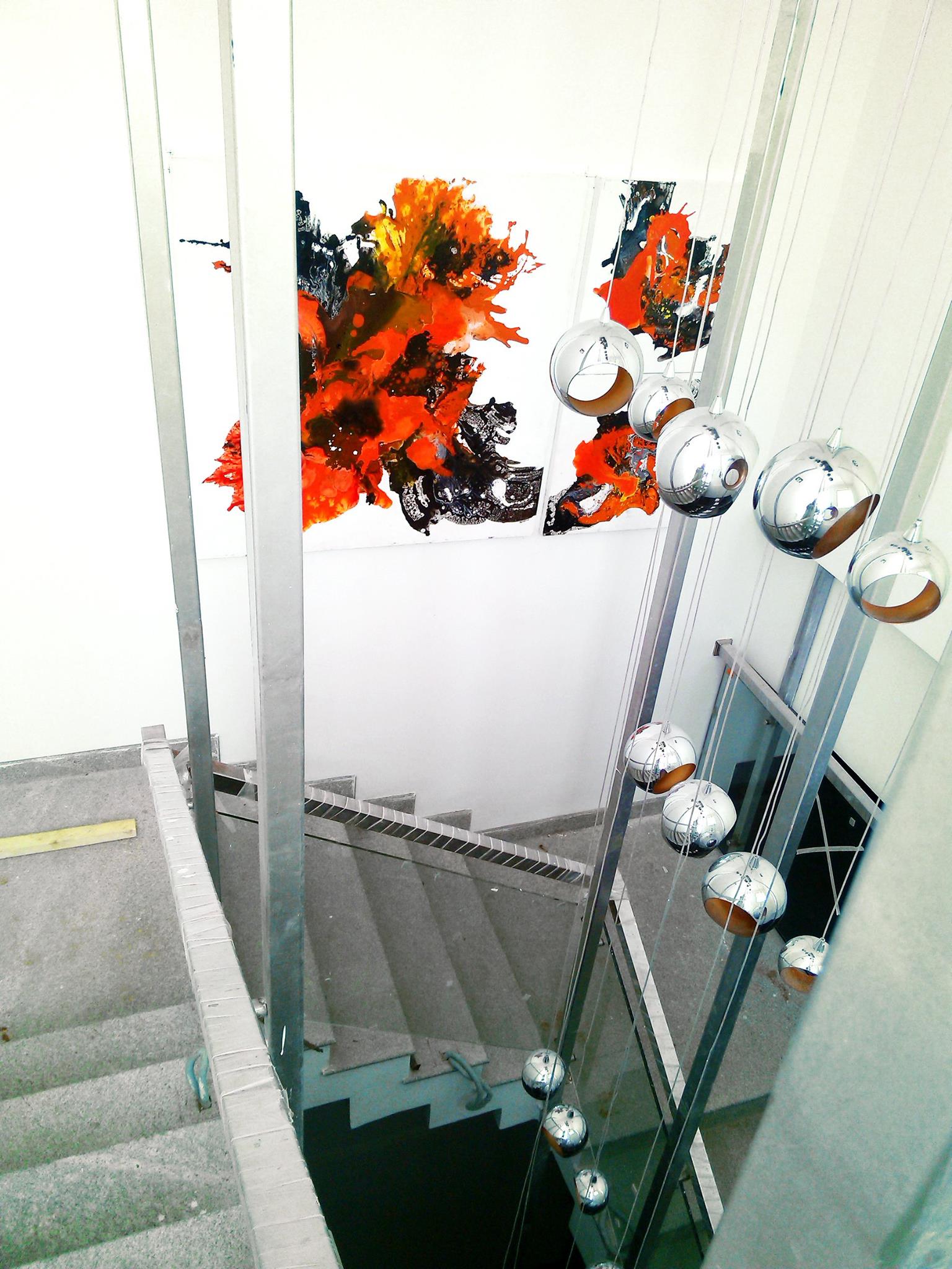 2014 年完成的 QVC Realty 俱乐部抽象流体画设计-0