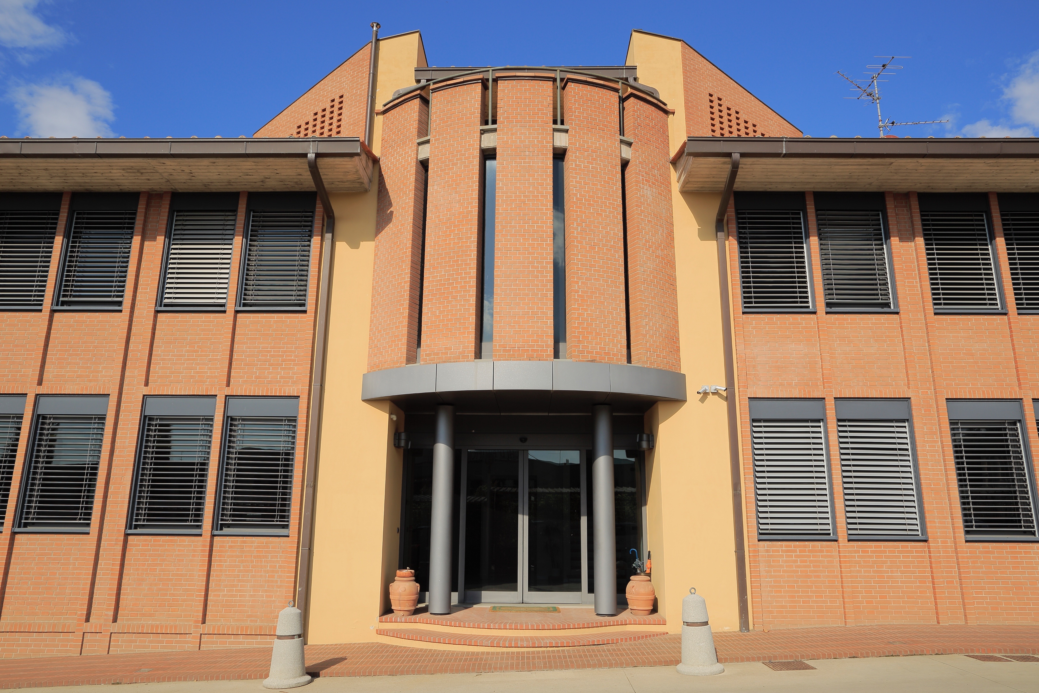 意式风情办公楼设计-0