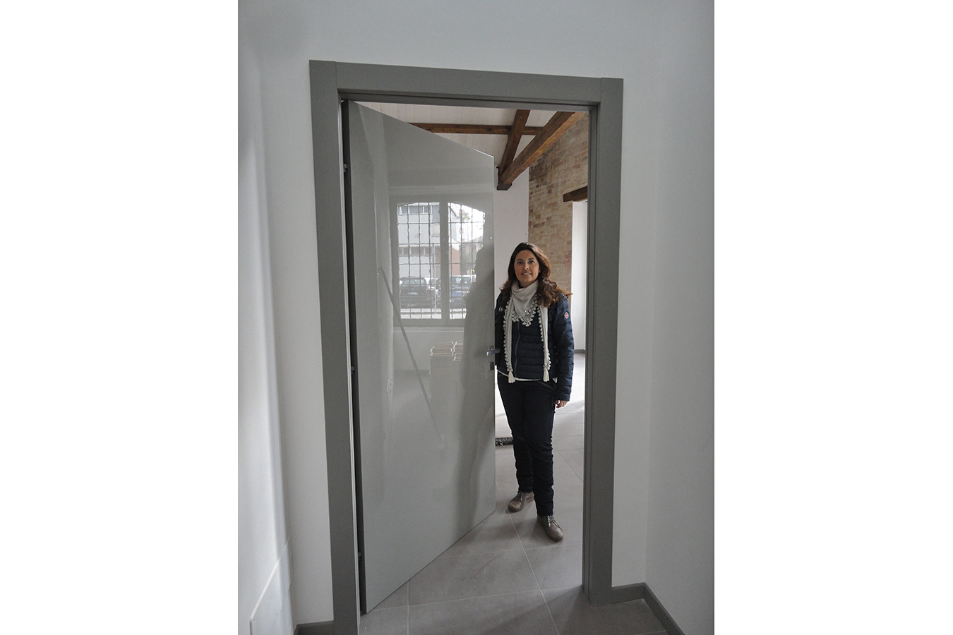 意大利佩萨罗废弃工厂改造办公室-6