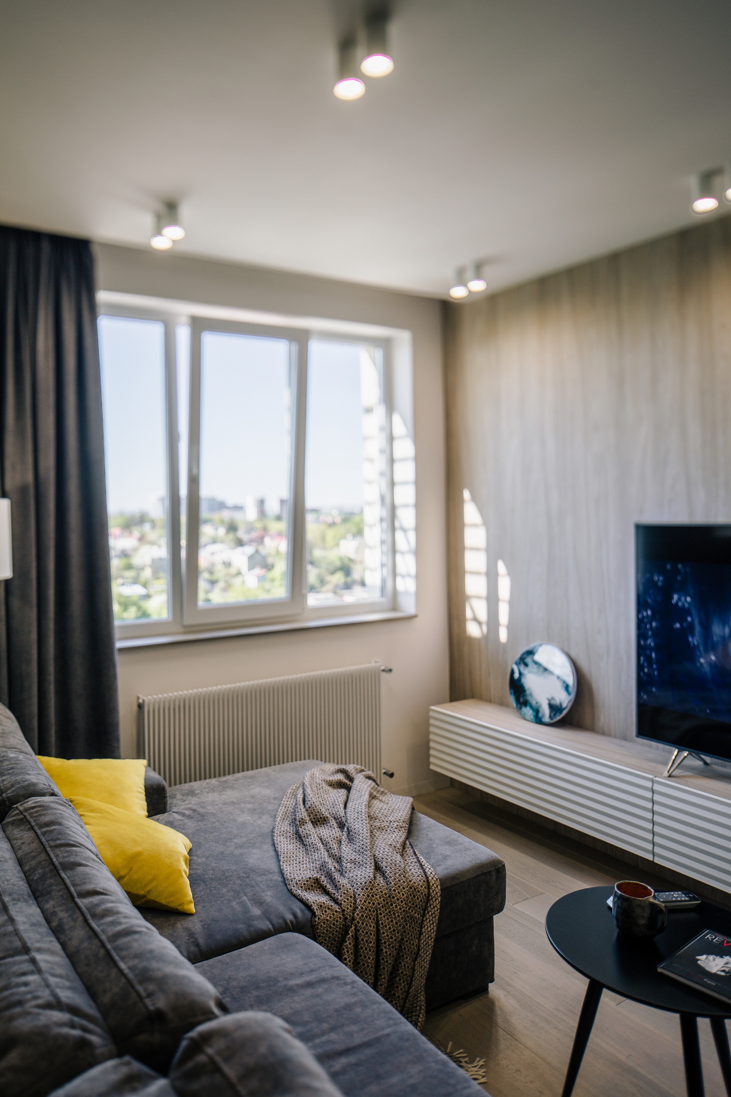 2018 灰色调室内设计案例 | 定制家具营造温馨空间-8