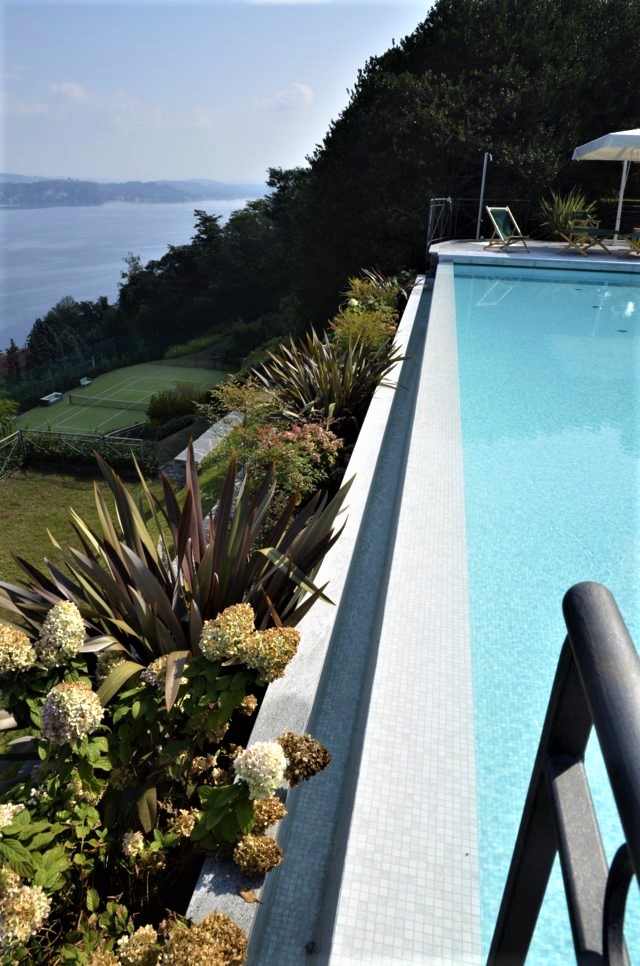 湖光山色中的水泥游泳池设计-5