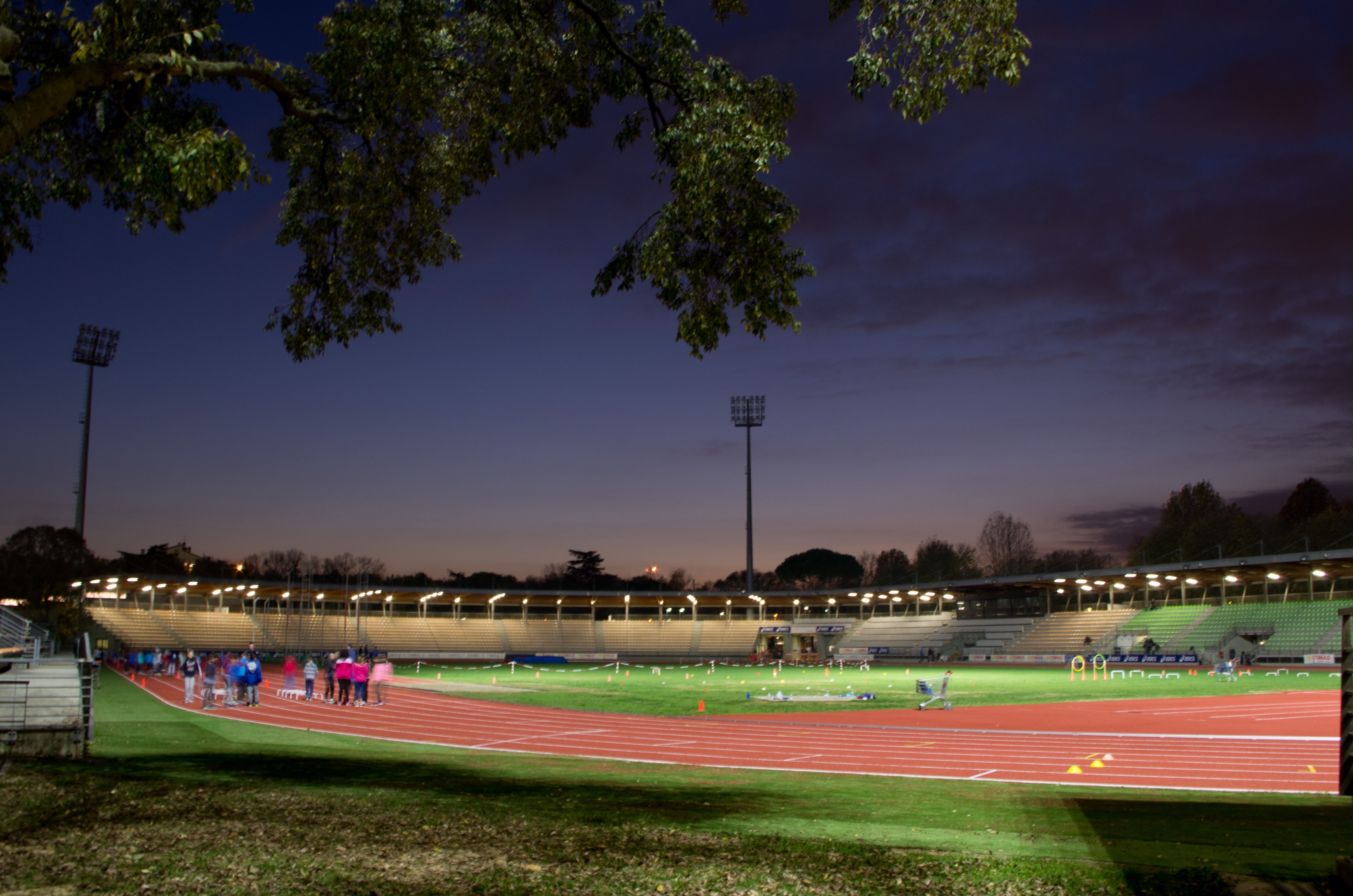 2015 年完成的意大利佛罗伦萨马拉松体育场设计-3