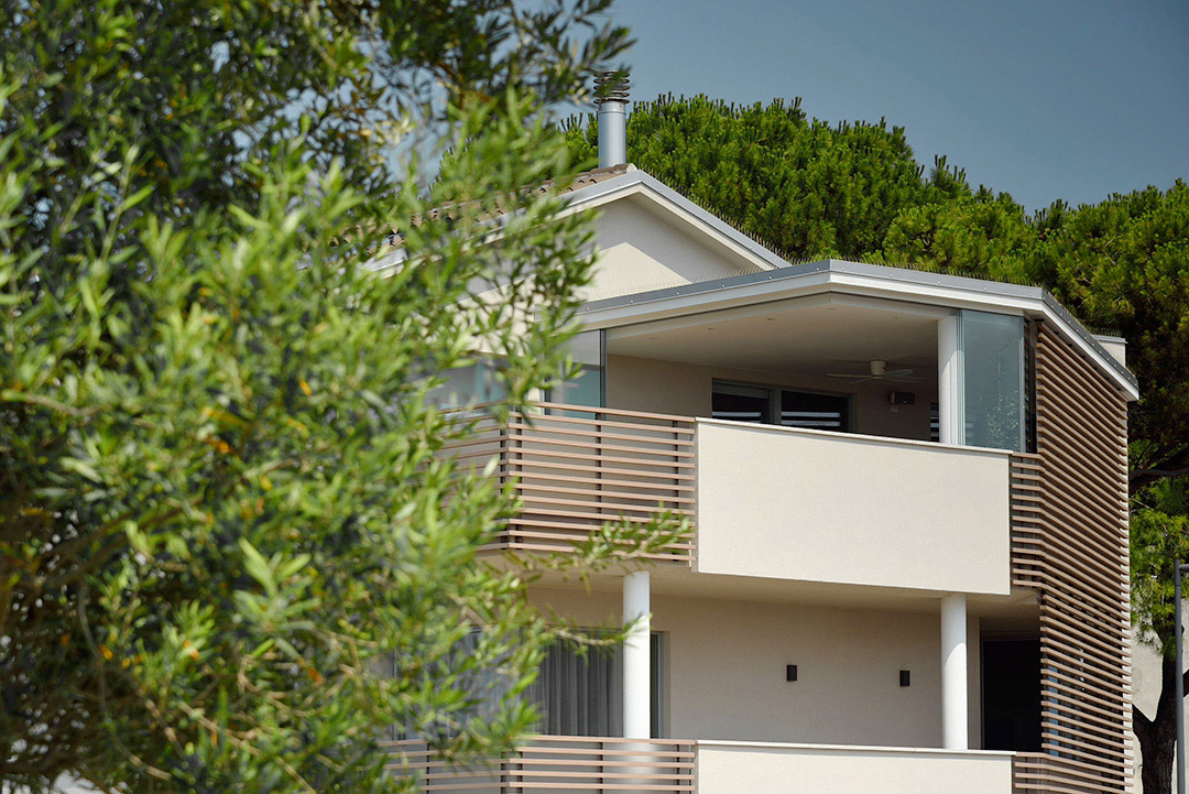 意大利 Grado 海滩度假别墅 | 海景与室内设计的完美融合-1