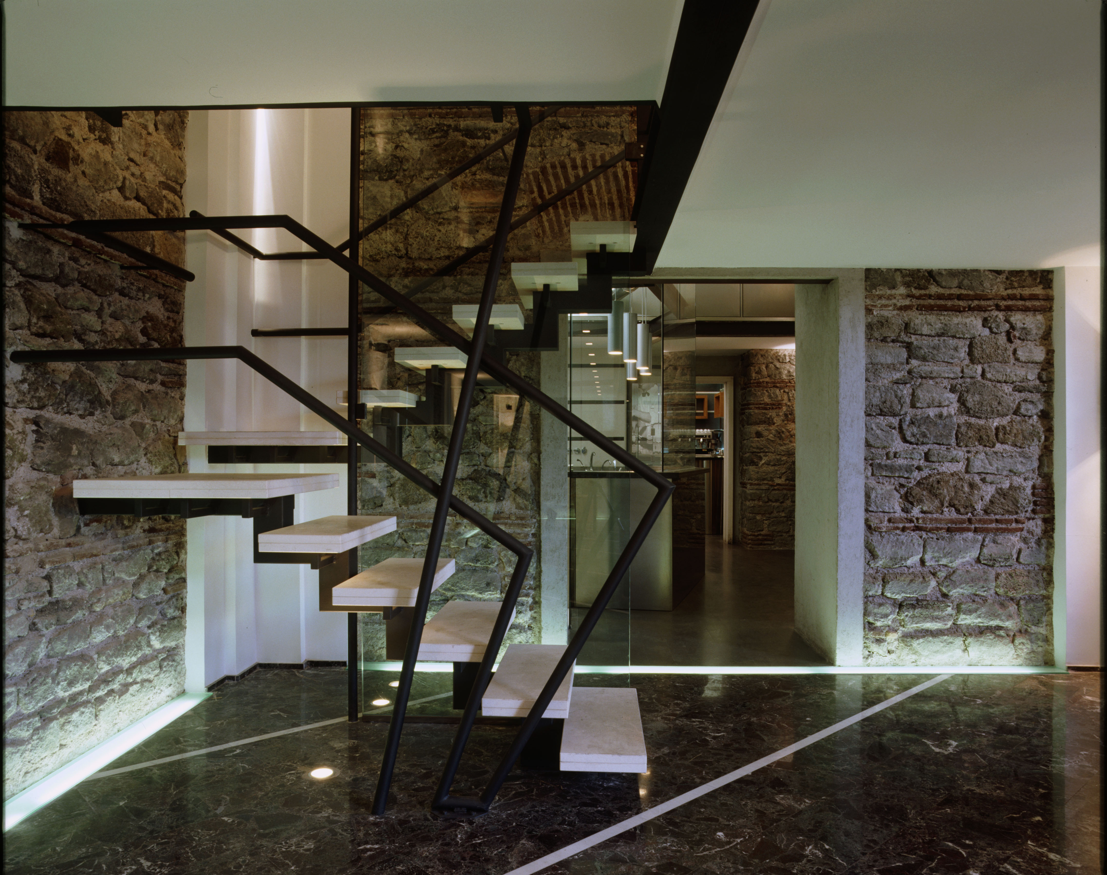 意大利百年建筑中的 Gelateria a Frascati 改造设计-11