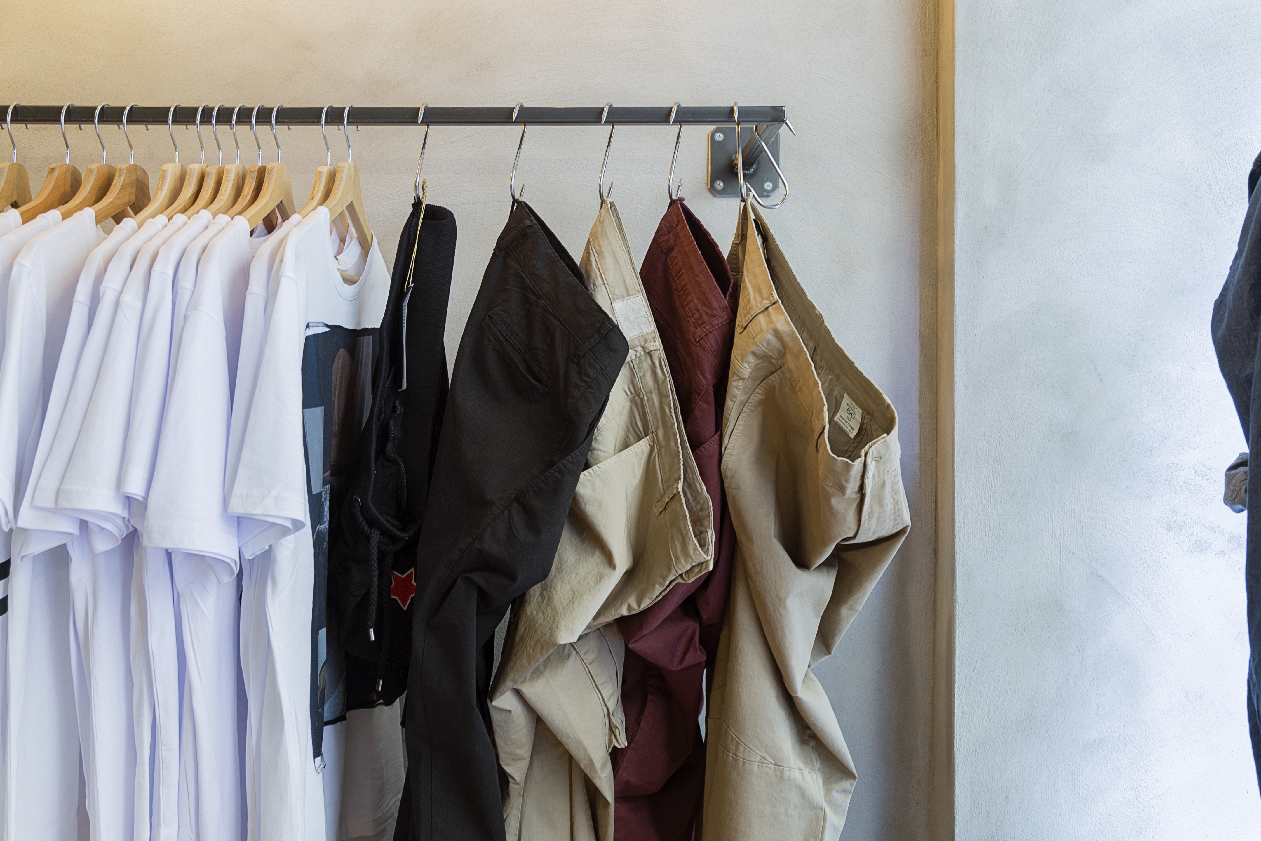 米兰 Forward 商店 | 精致细节展现极简和谐空间-2