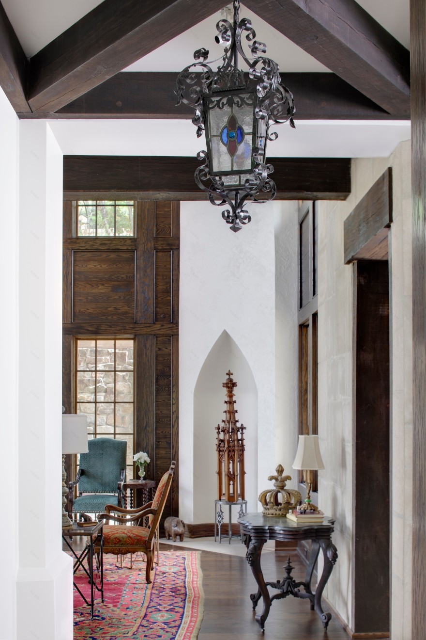 悬崖边的 Abbey 风格家园-2