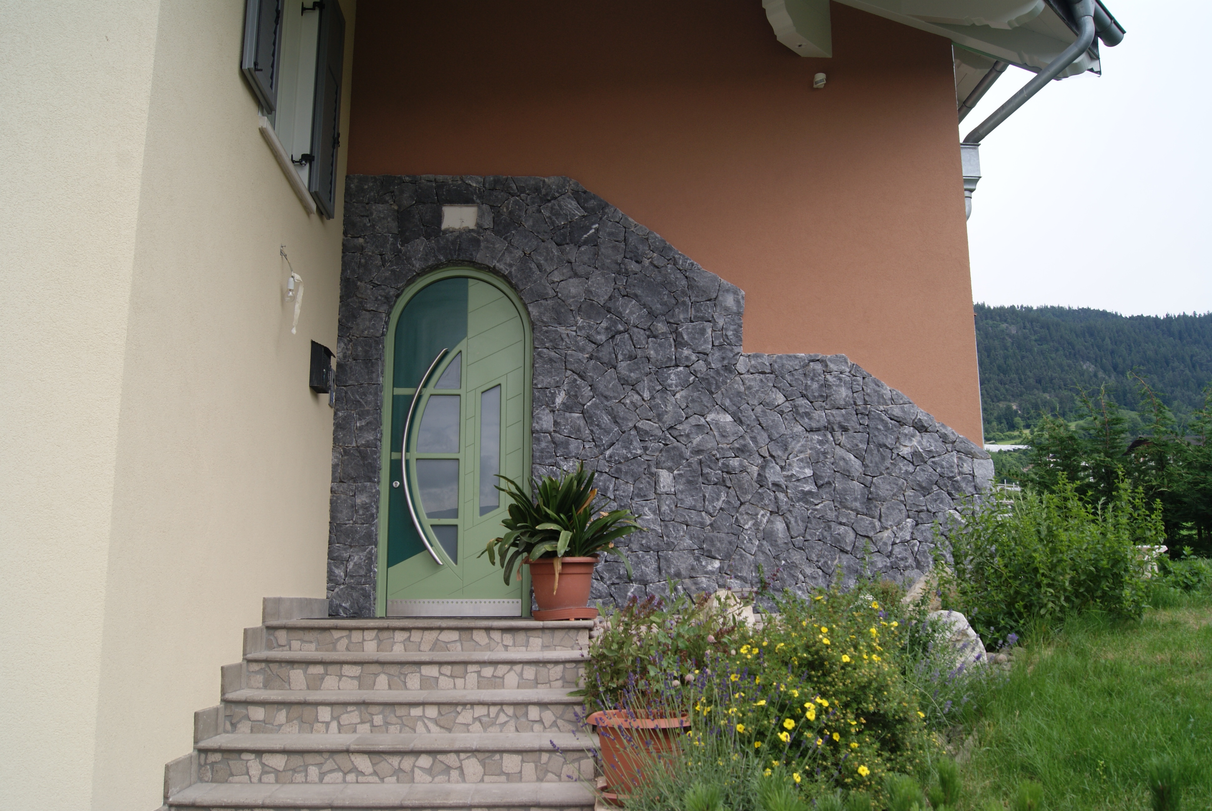 石材装点的意式住宅设计-13