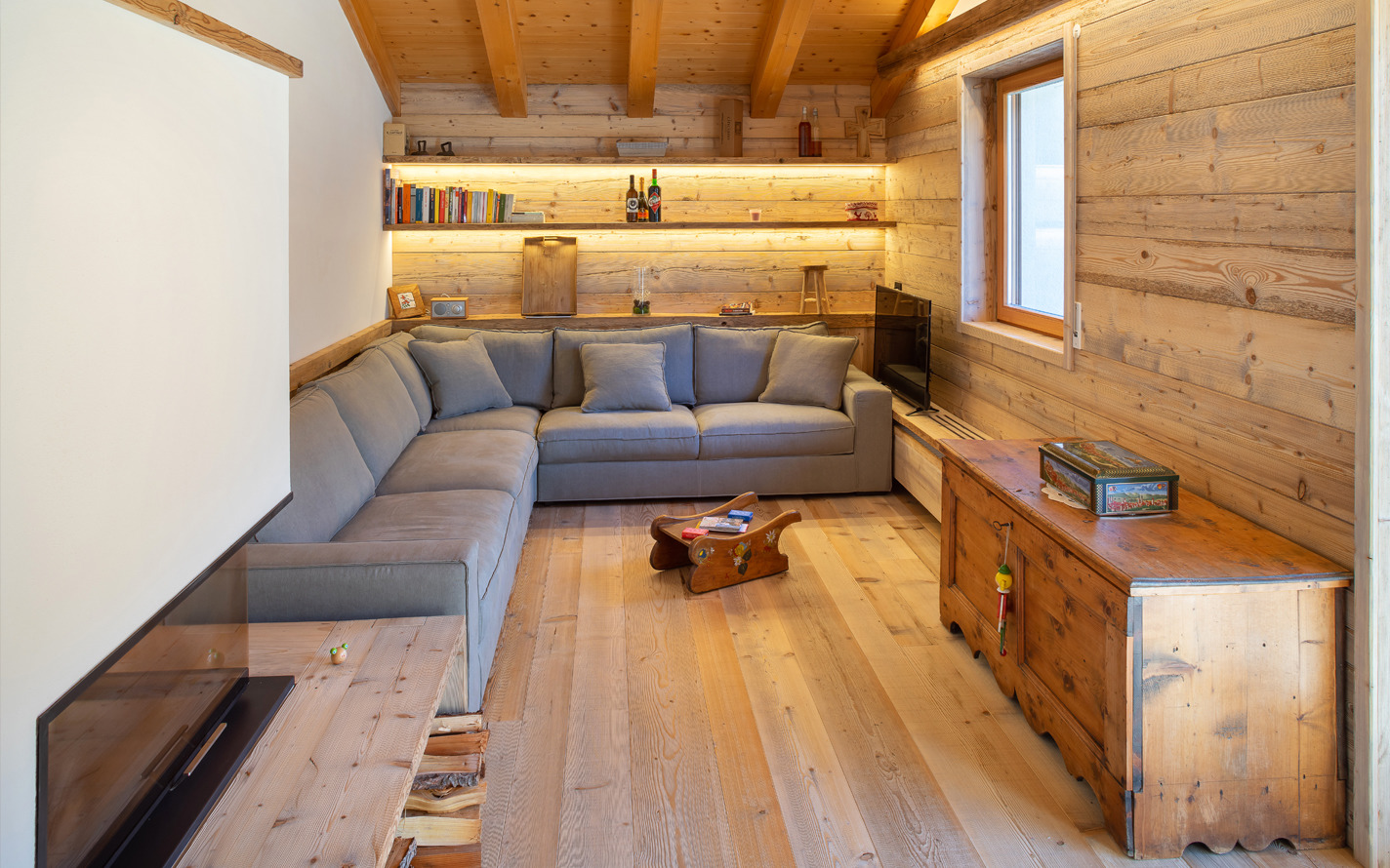 旋转木屋中的现代生活空间-5