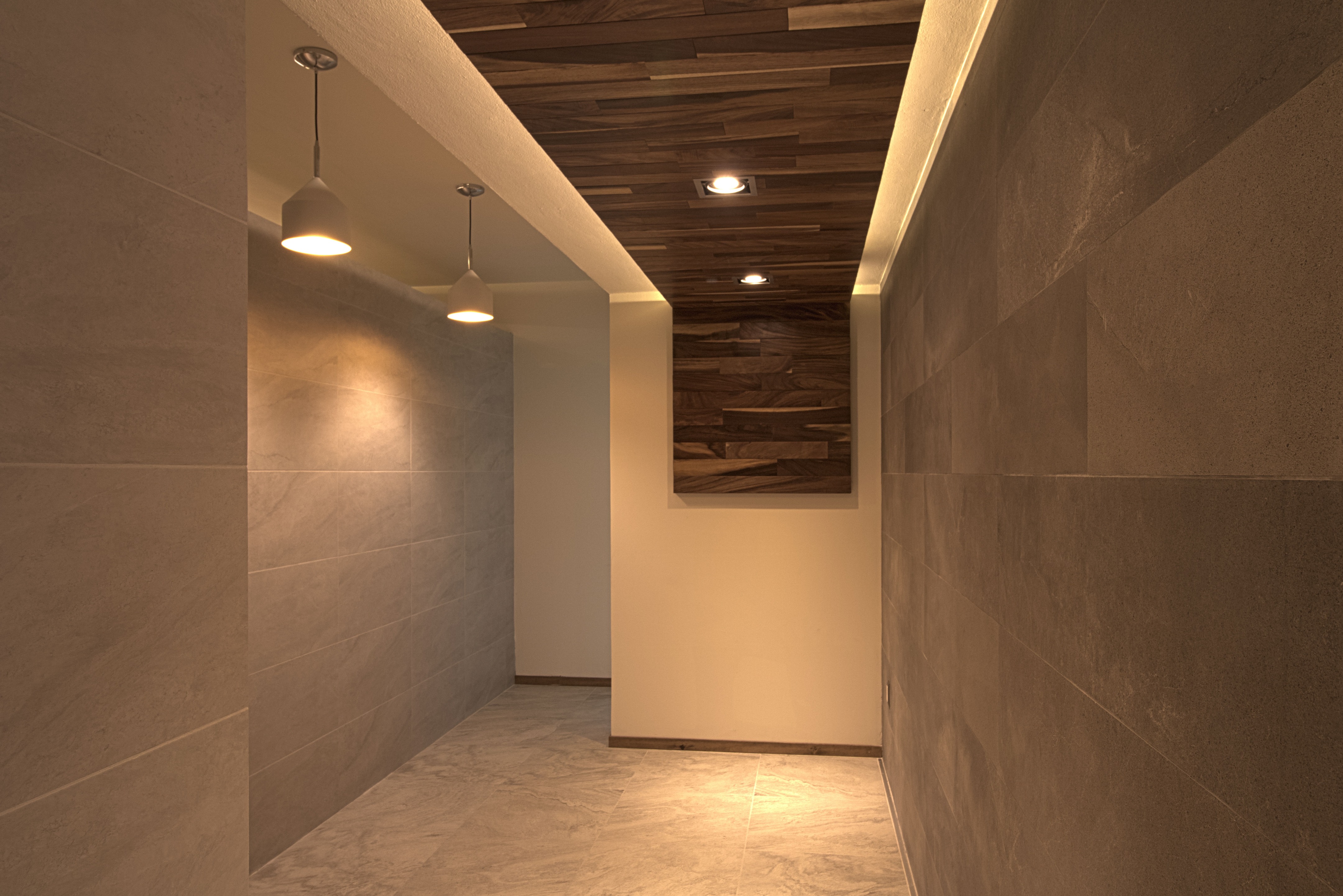 墨西哥乡村俱乐部拉斯·乌尔塔斯浴室和更衣室翻新-13