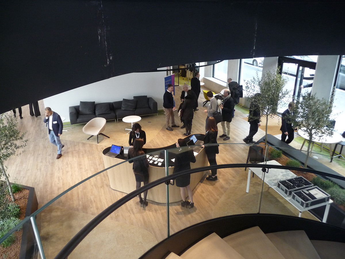 微软米兰新总部螺旋楼梯设计-21