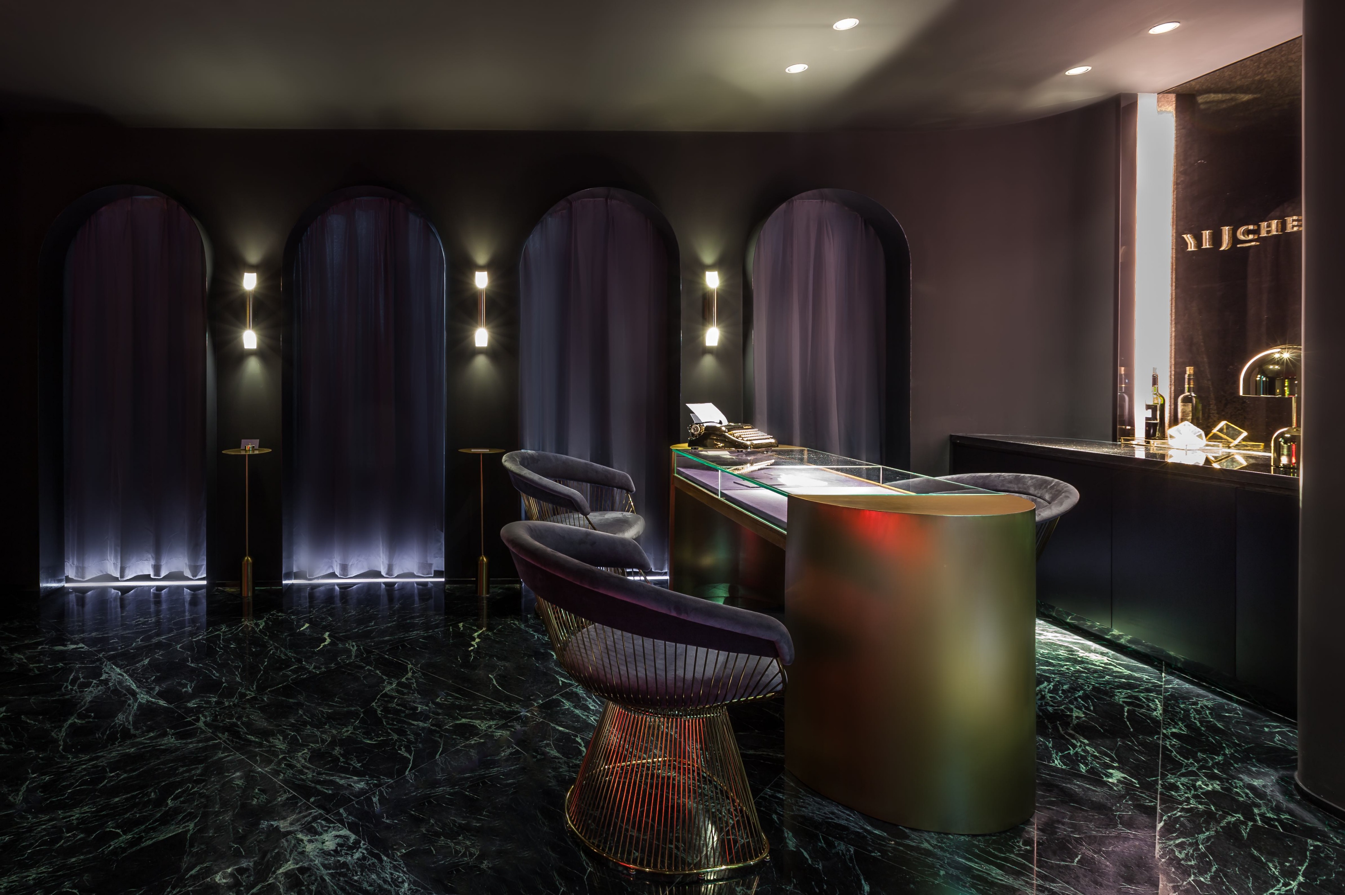 心灵之窗 | 郑一珠宝展示空间-2