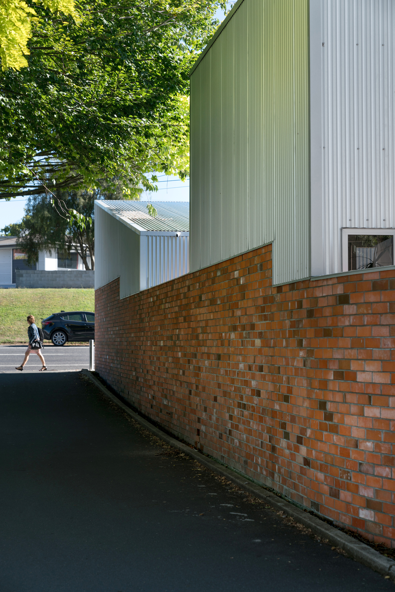 新西兰小城住宅 | 家庭住宅与艺术工作室的完美融合-9