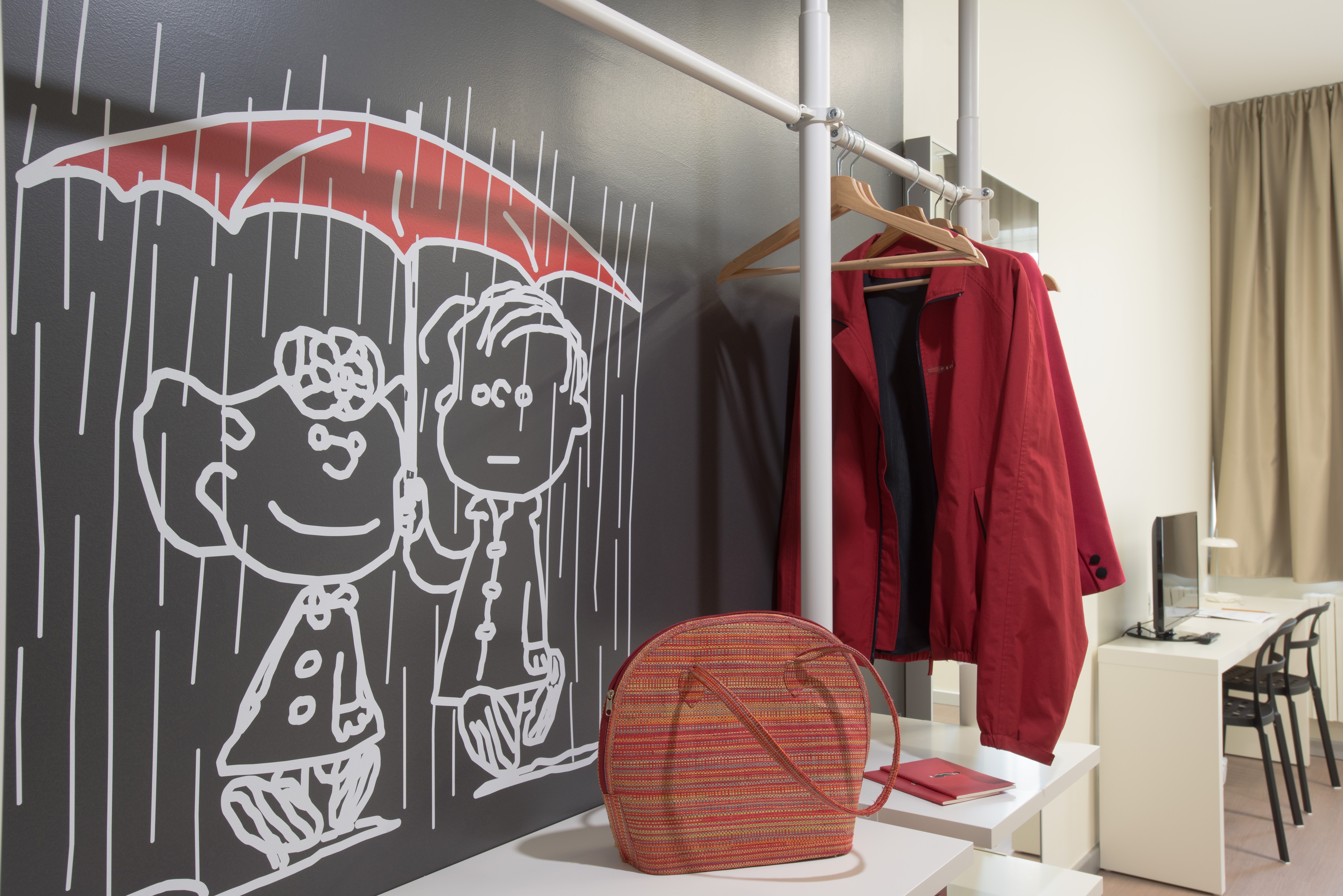 年轻活力,低成本创意的酒店客房设计-0