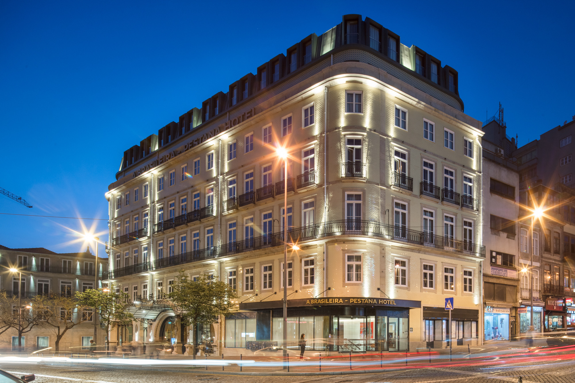 葡萄牙波尔图历史建筑“A Brasileira”酒店的修复与新生-124