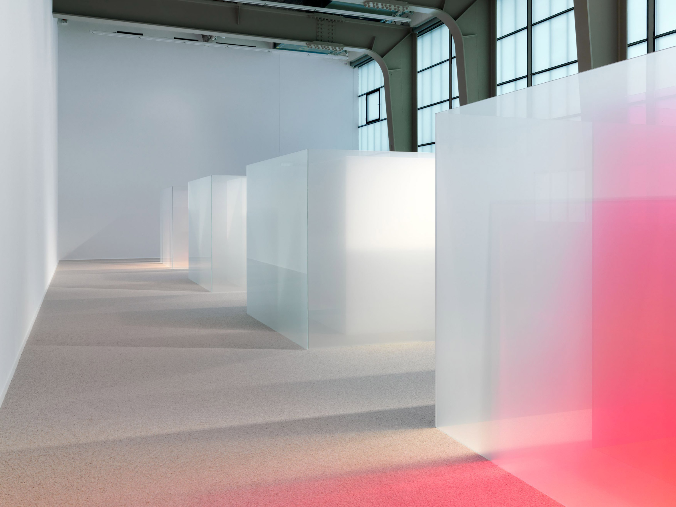 加州晨雾 | 拉里·贝尔的玻璃立方体艺术-3