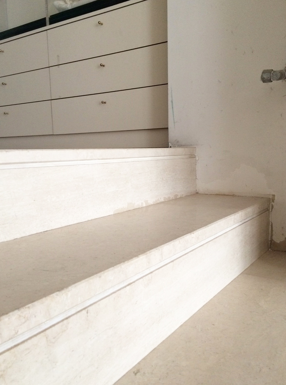 历史建筑中的香氛店重生-13