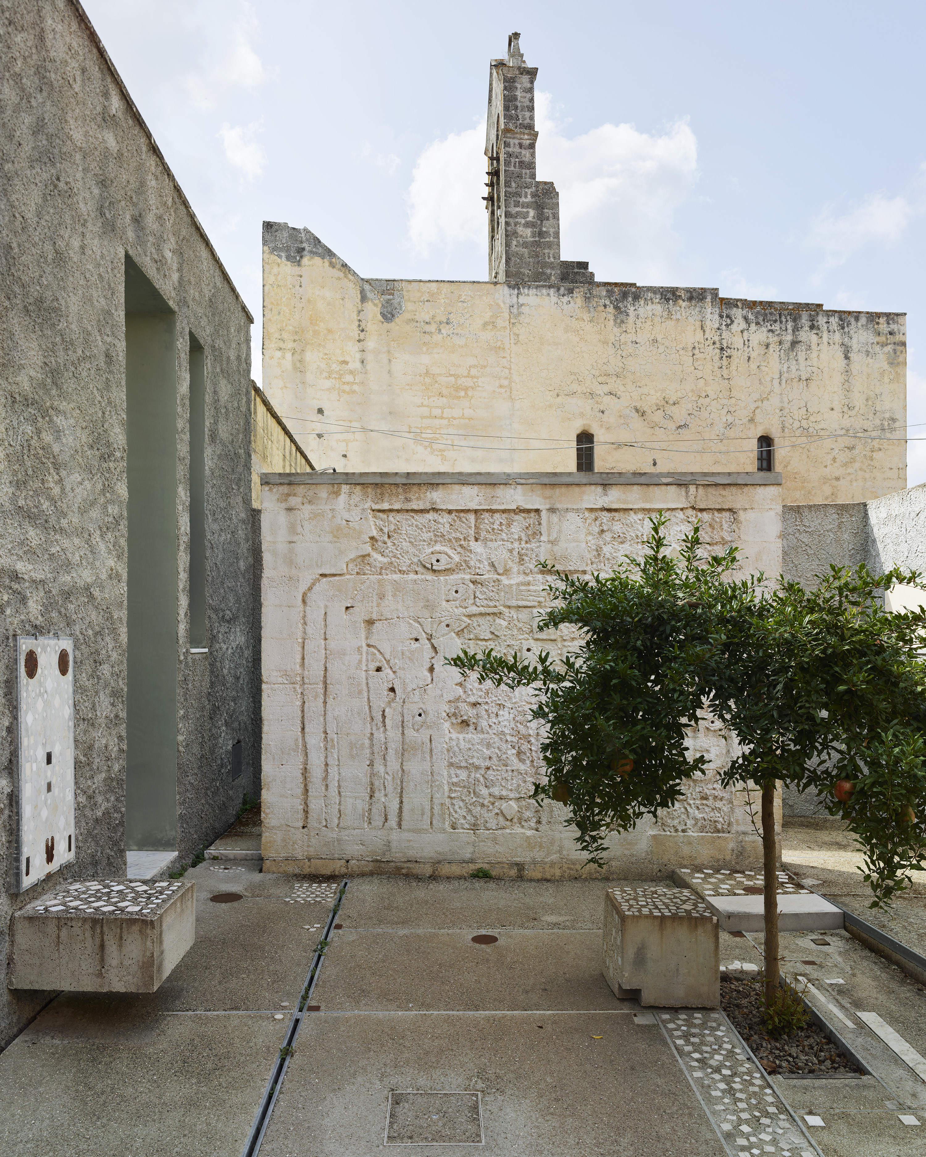 经典与现代并融，Kiasmo 总部室内设计-5