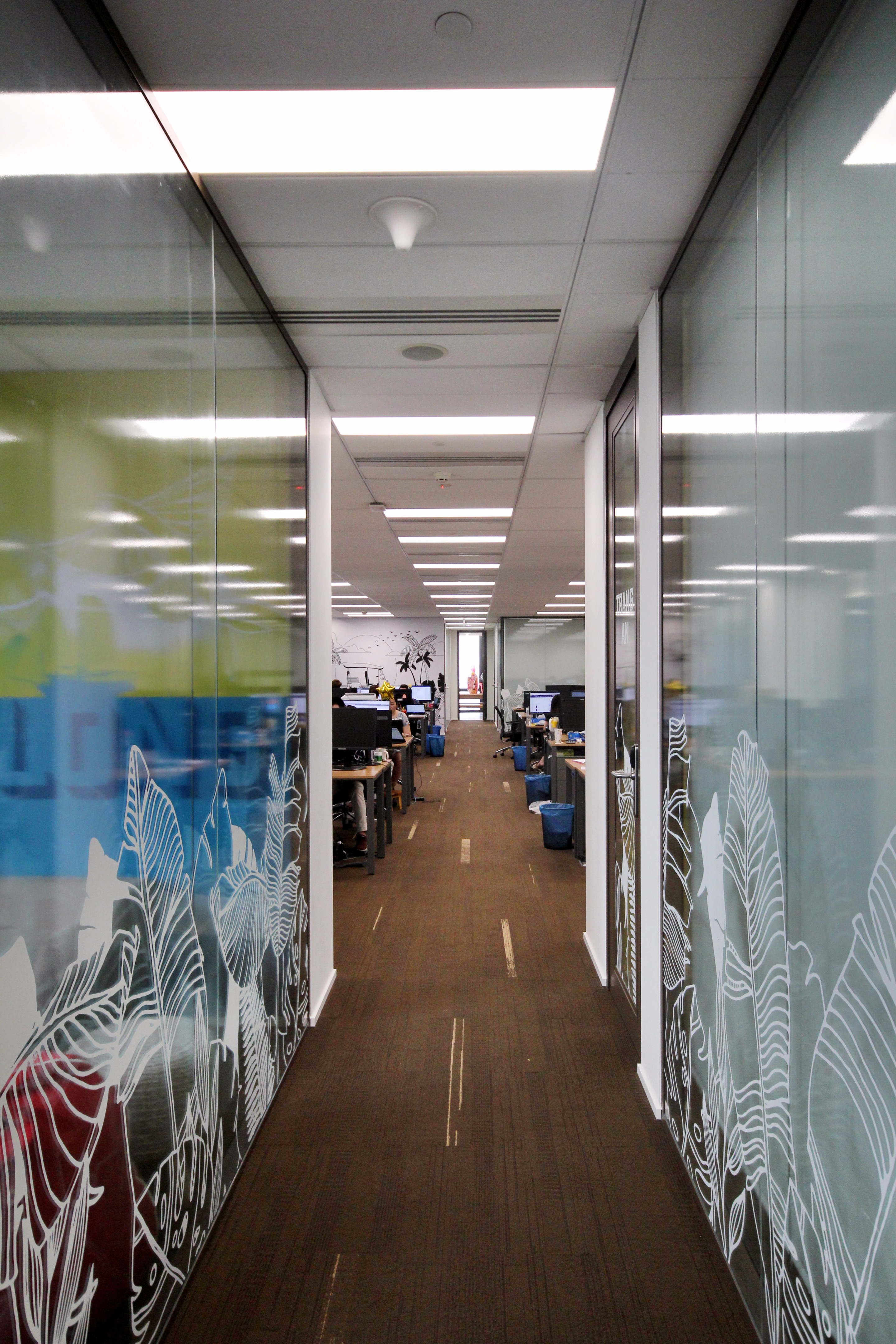 越南最大城市中心的灵动办公空间-19