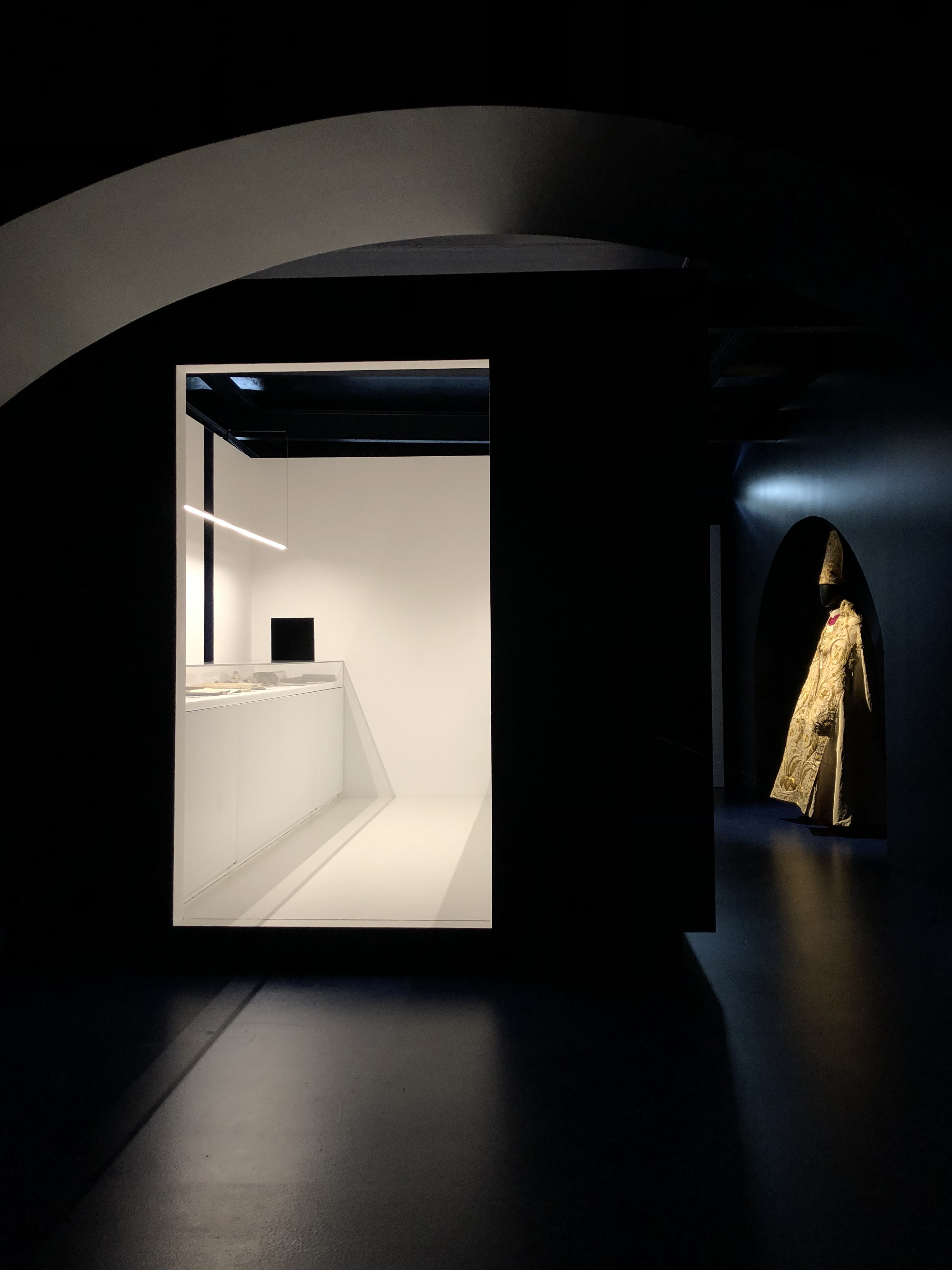 致敬创始者的记忆空间——葡萄牙 Beja 教区奥尔巴塔斯博物馆-6