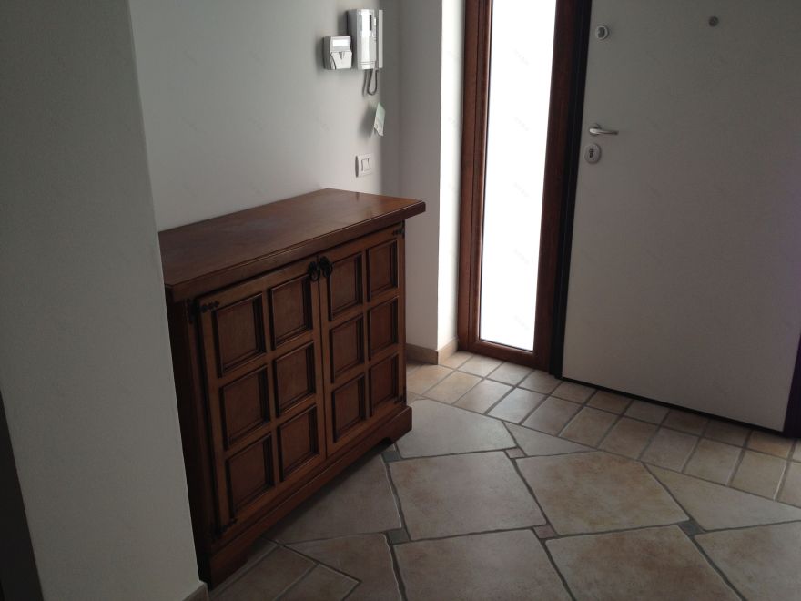 历史与现代交融的别墅双家庭住宅翻新设计-27