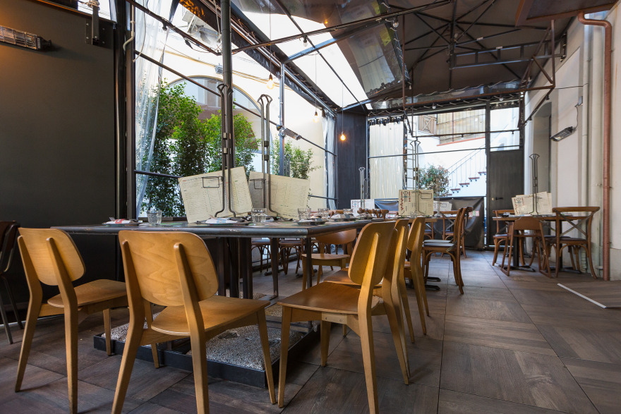 融合精致设计与乡村热情的罗马餐厅-16