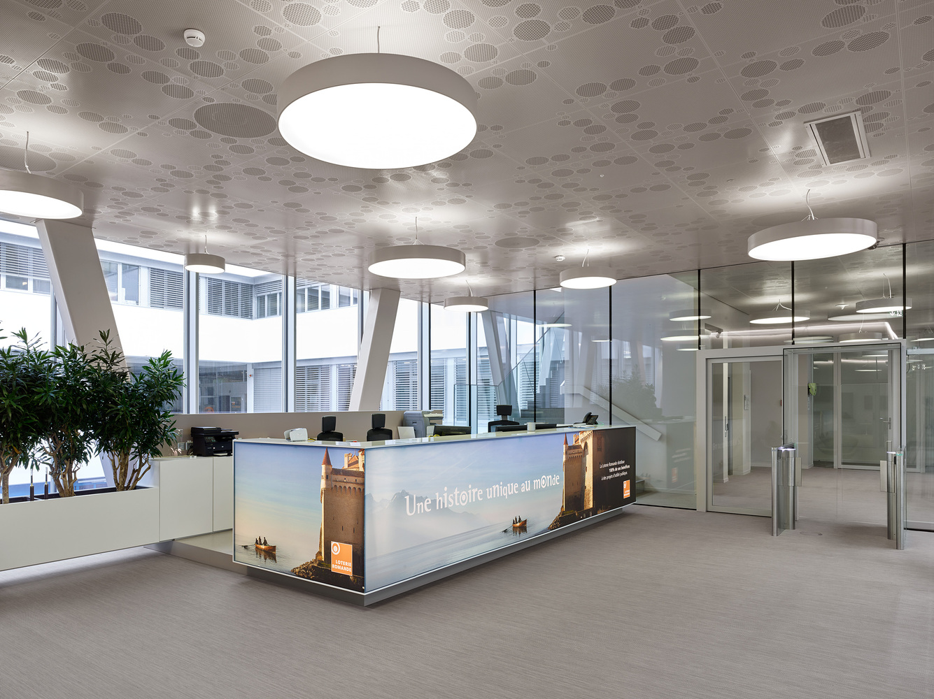 洛桑洛罗总部 · CCHE 建筑事务所打造的多功能工业风建筑-25