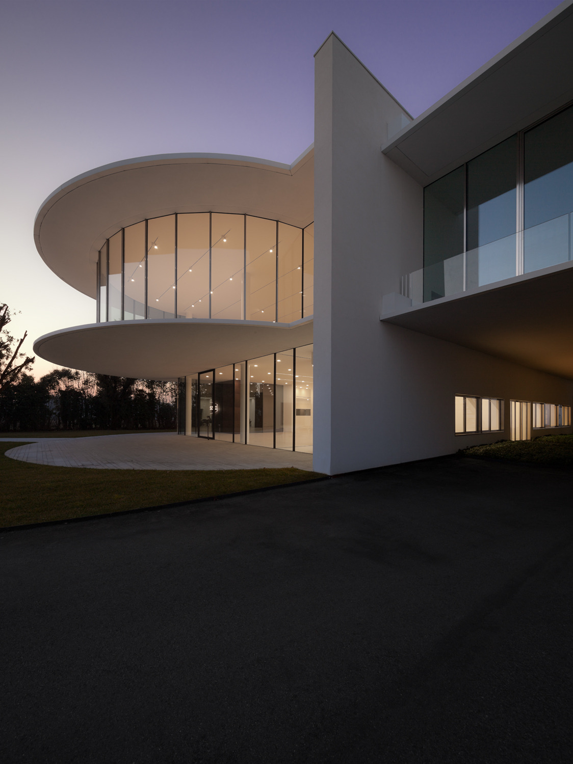 意式风格的 Secco Sistemi 总部办公空间设计-40