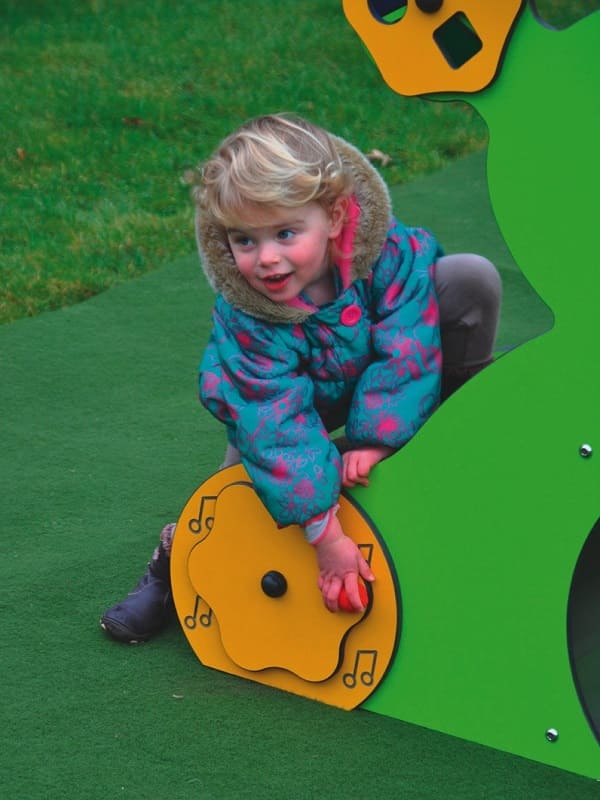 儿童乐园的"毛毛虫"游戏-13