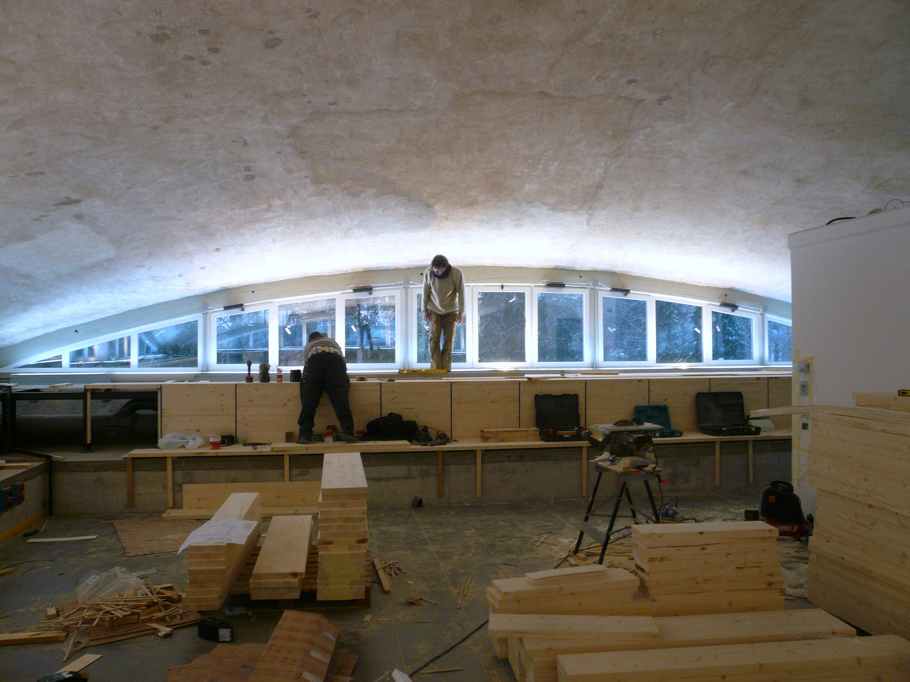 2011 年建设的多功能文化中心——O.S.E.A-37