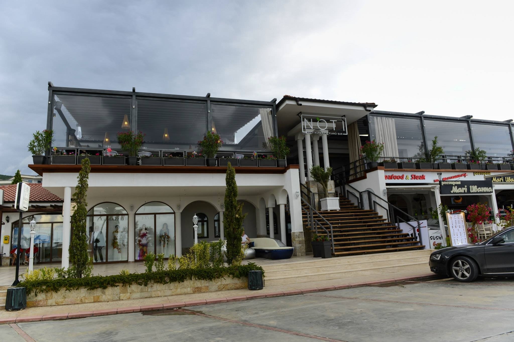 诺蒂餐厅和钢琴酒吧-1