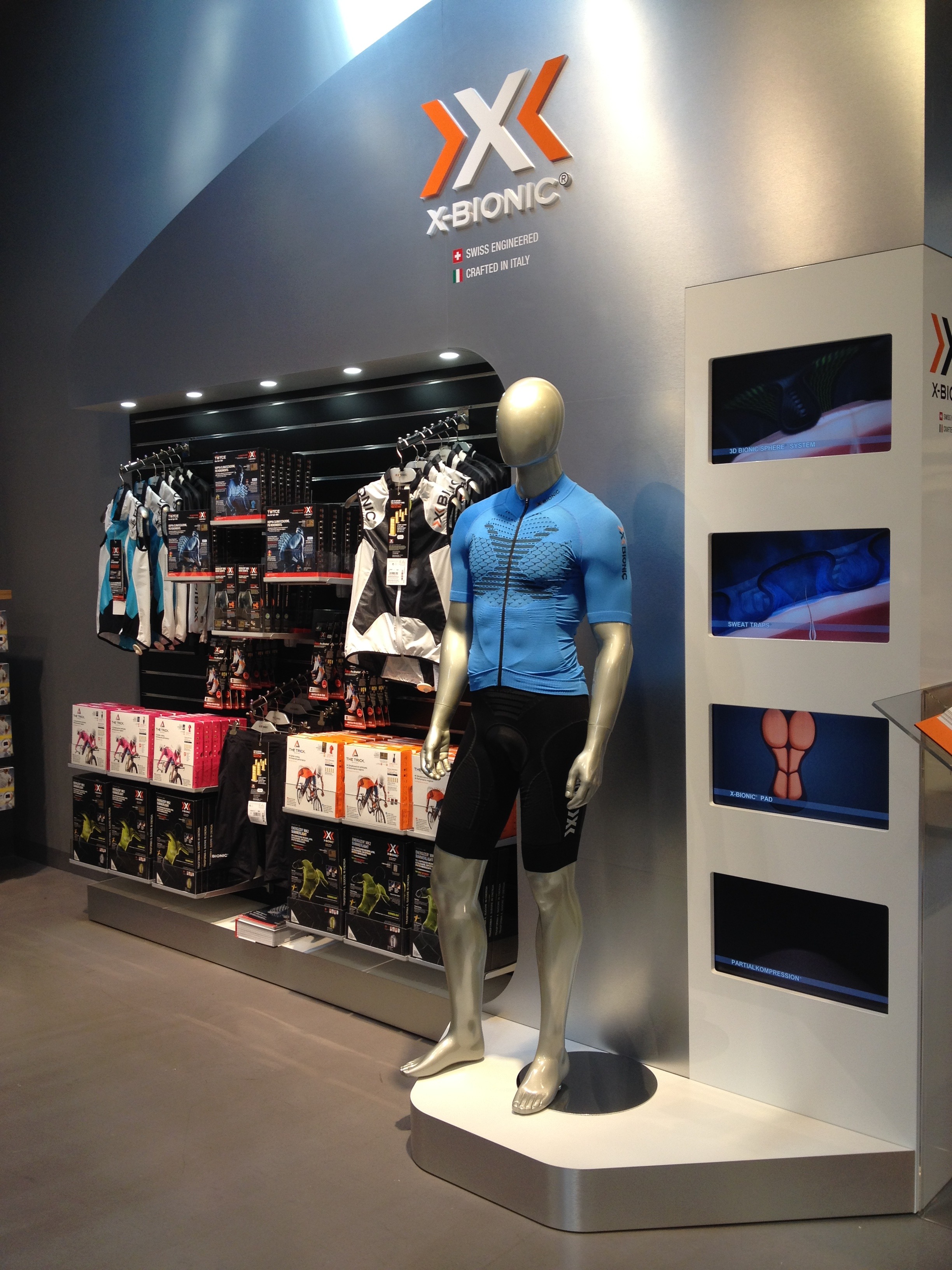 特雷维索运动中心运动员的 X 仿生显示屏·2016-6