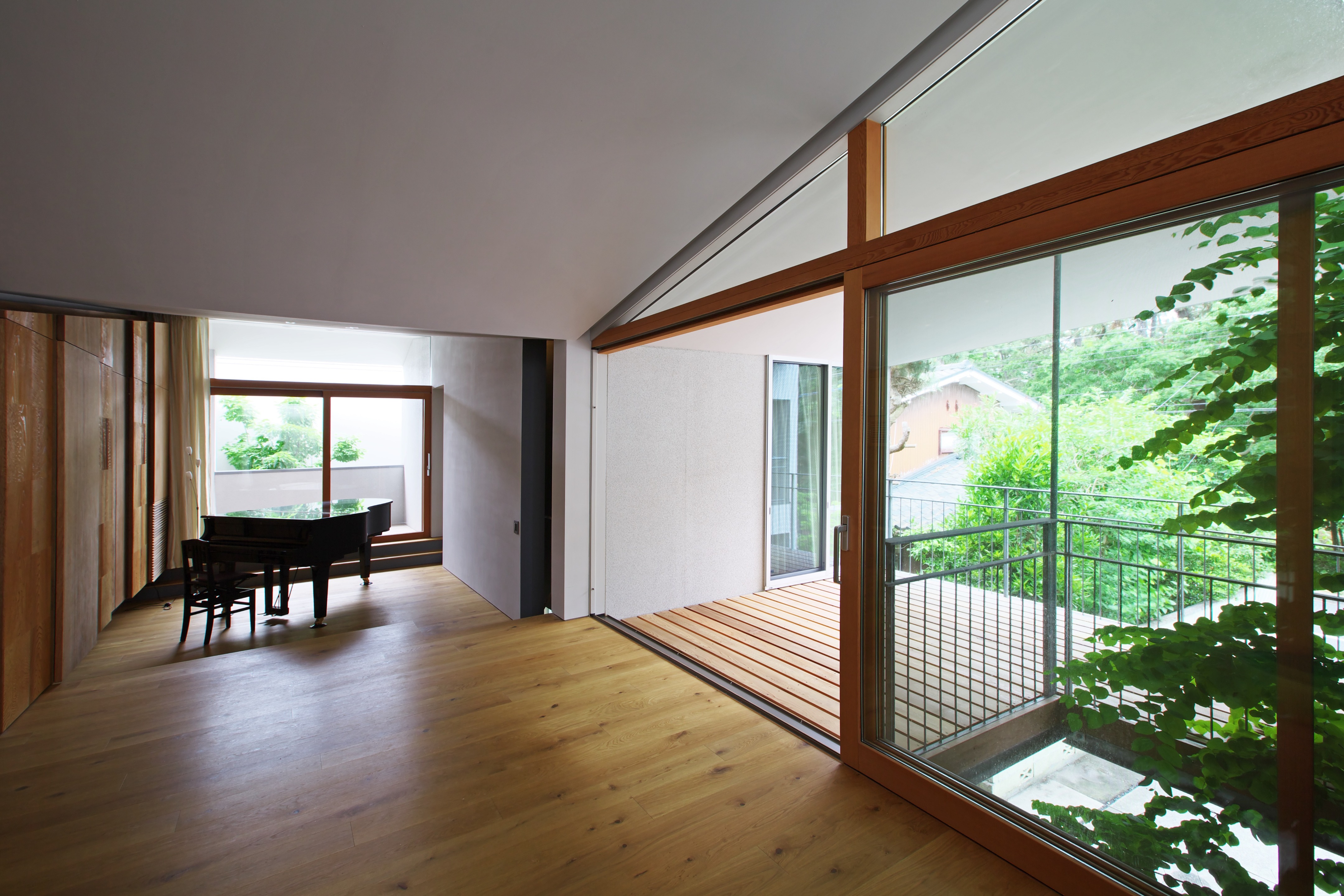 七宅之间的宁静绿洲——"Ta House"-10